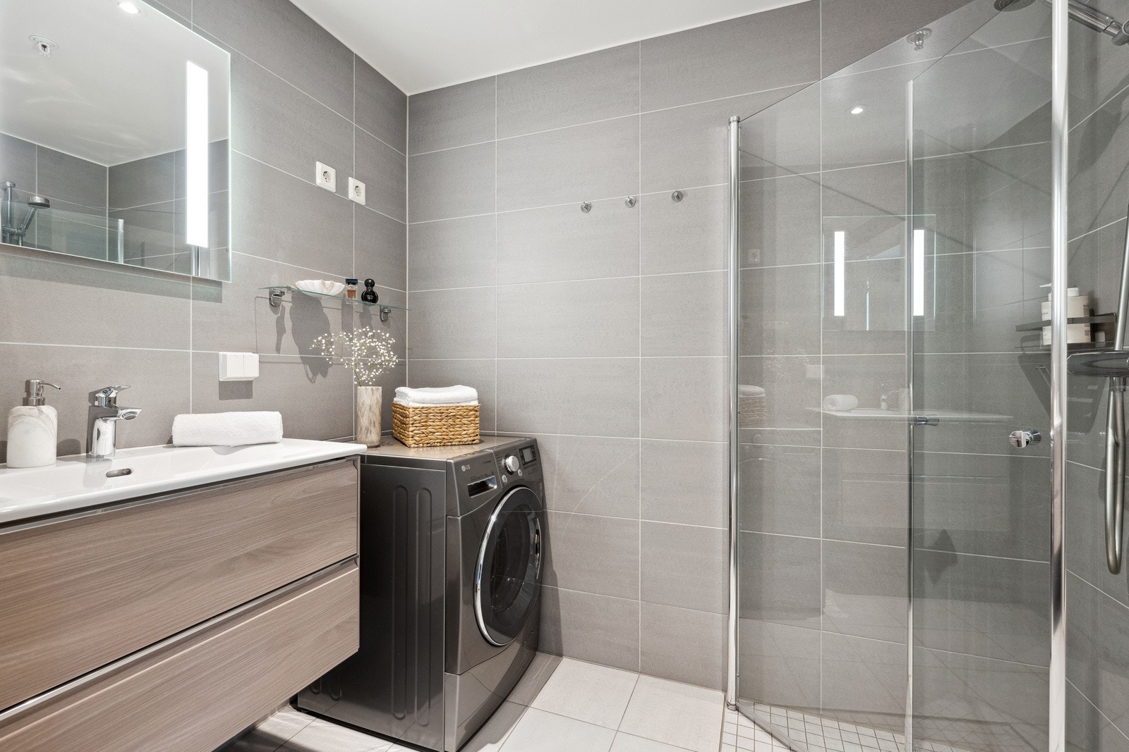 Det ble satt inn nytt servantmøbel og servant vinteren 2022 Galleribilde