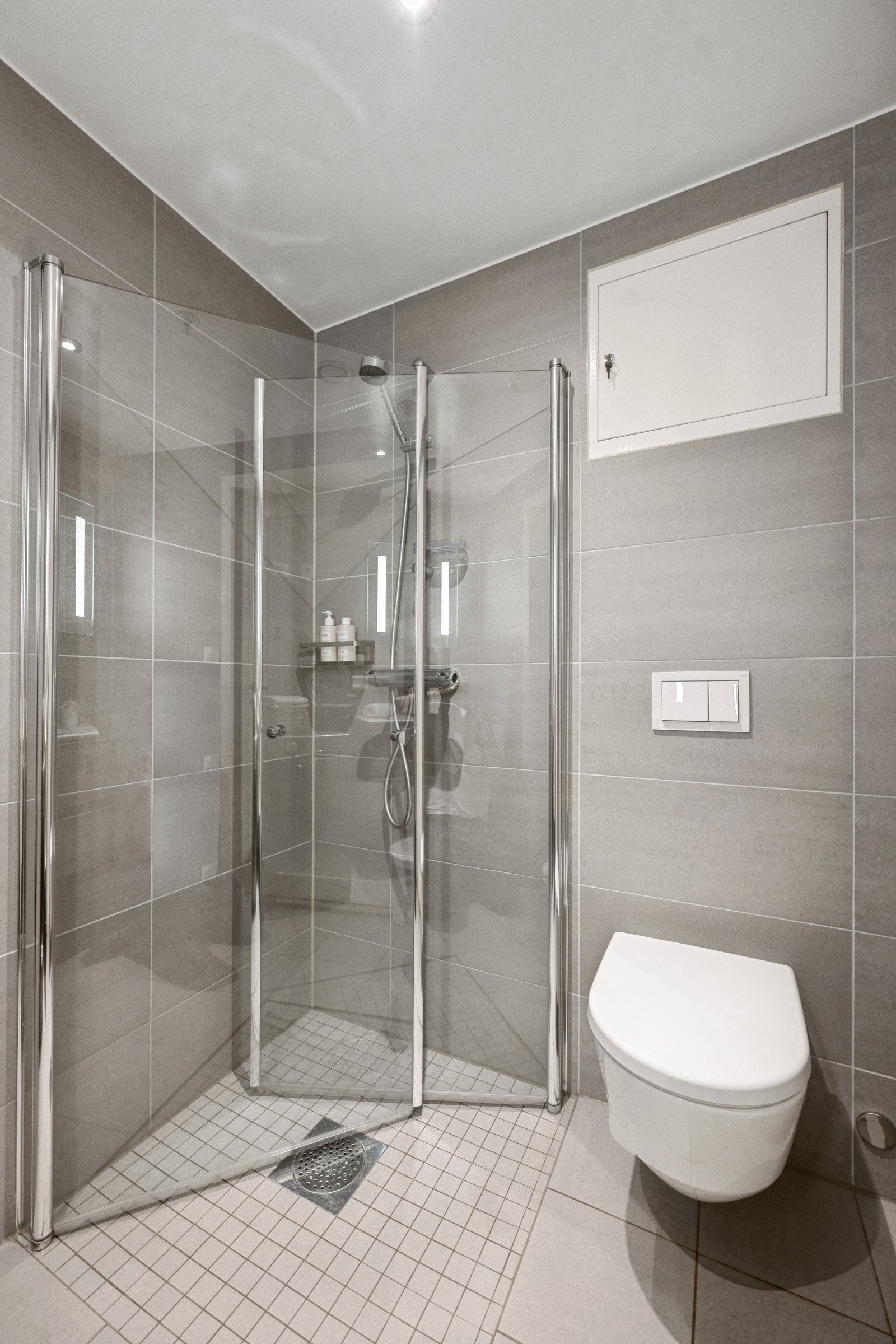 Det er også vannbåren gulvvarme på baderommet Galleribilde