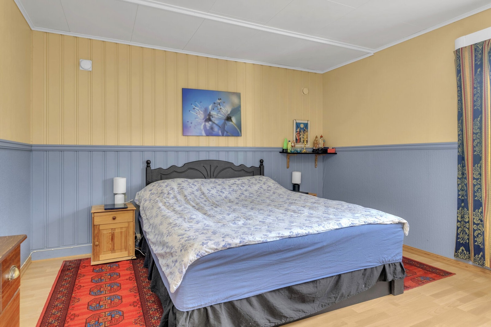 Hovedsoverommet er av god størrelse, som gir rom for seng av ønsket størrelse. Galleribilde