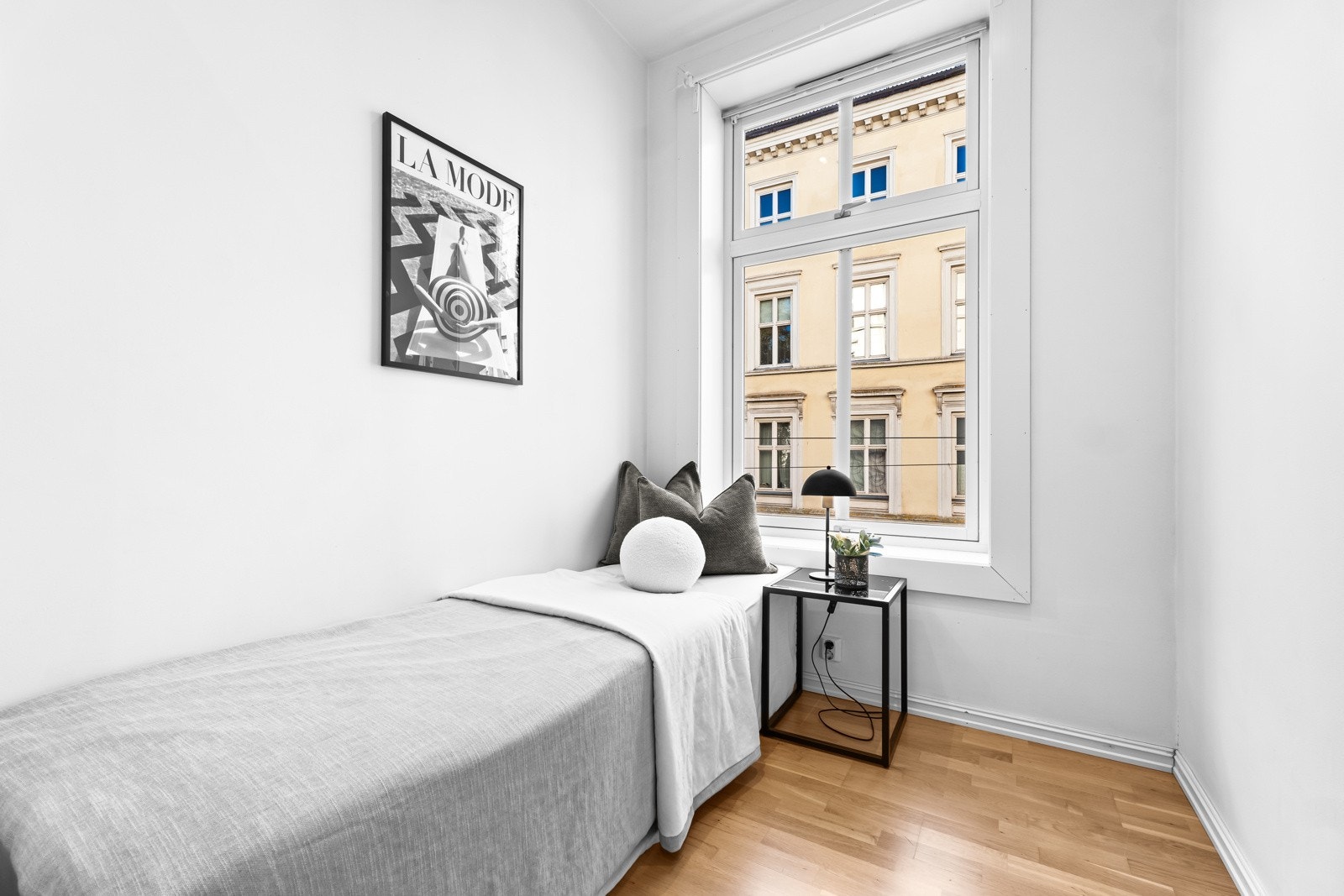 Soverommene ligger praktisk på hver sin side av stuen. Galleribilde