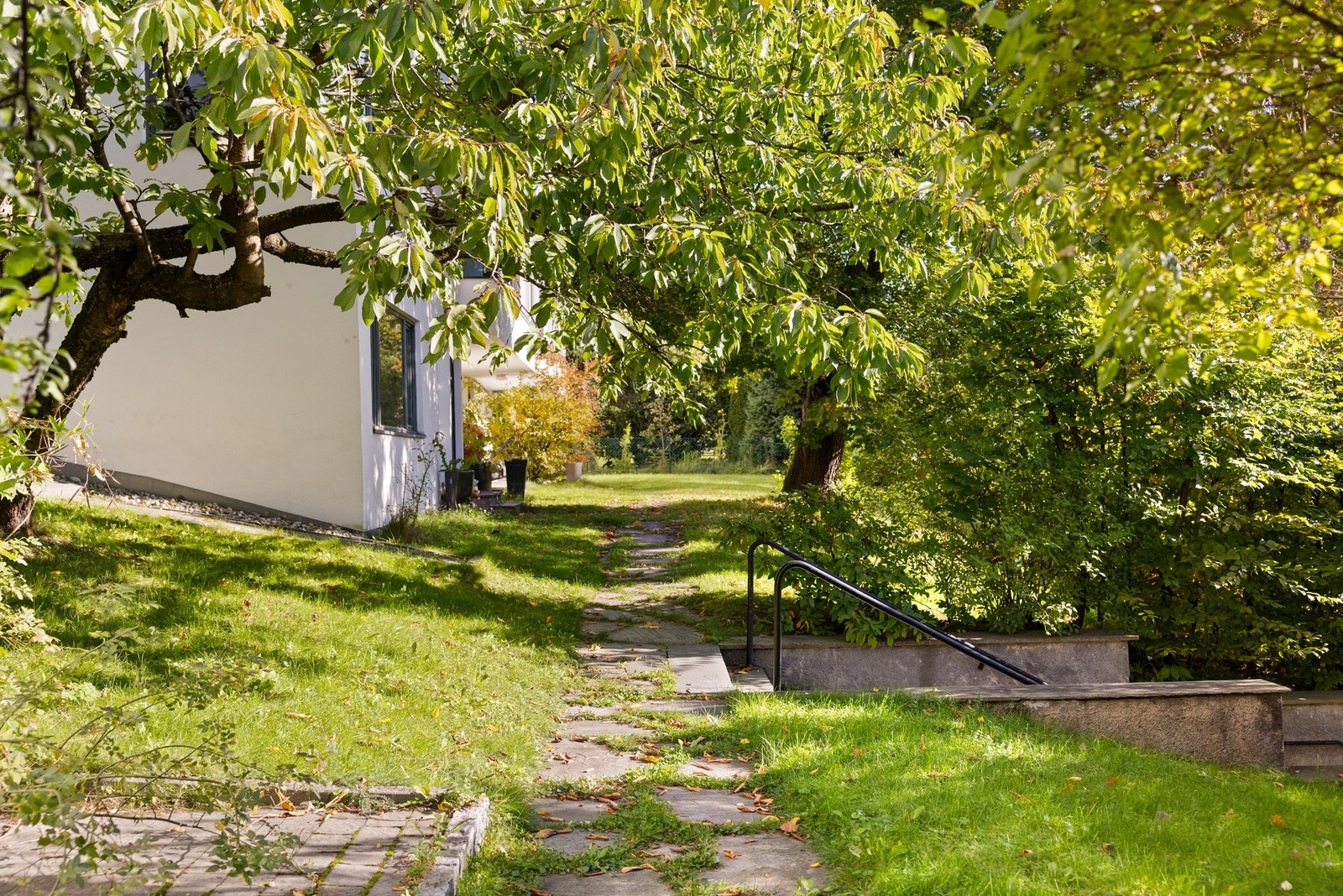 Boligen er omkranset av naturskjønne omgivelser Galleribilde