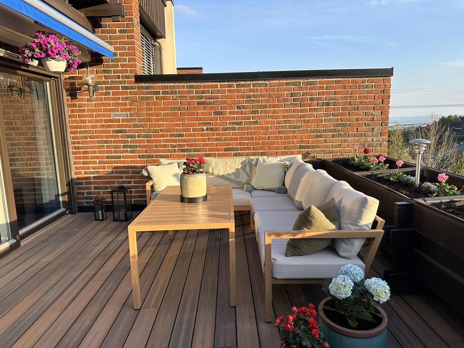 Terrasse med meget gode solforhold Galleribilde