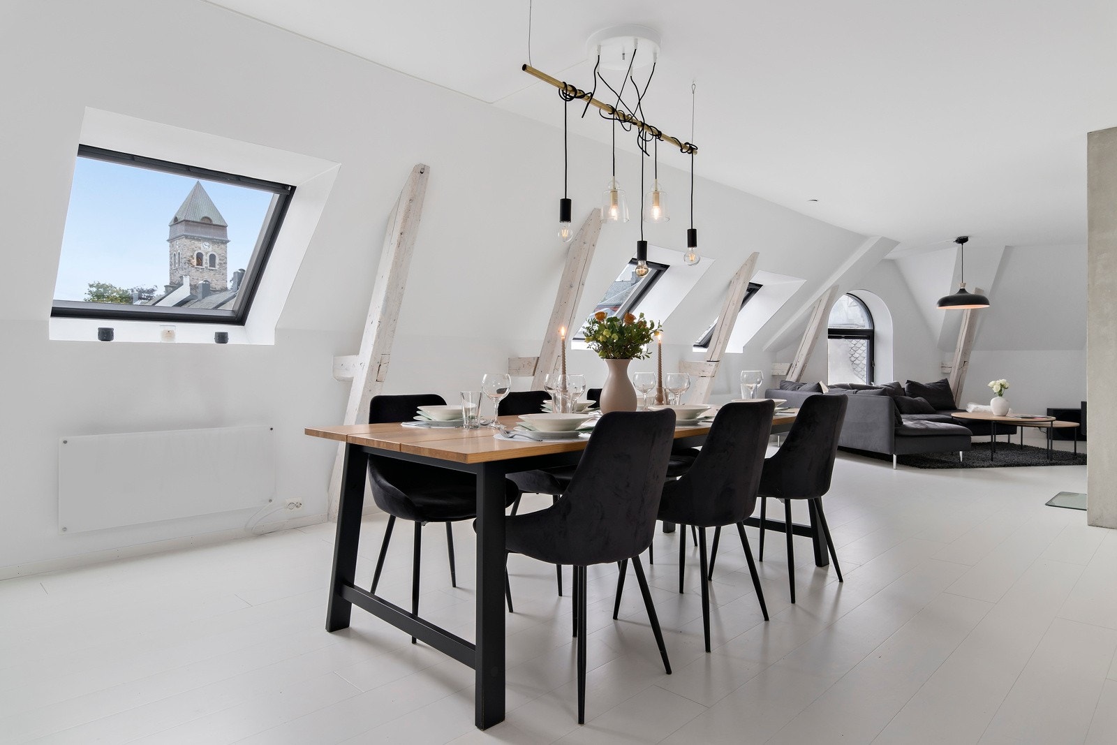 Takvinduene slipper inn godt med naturlig lys. Galleribilde