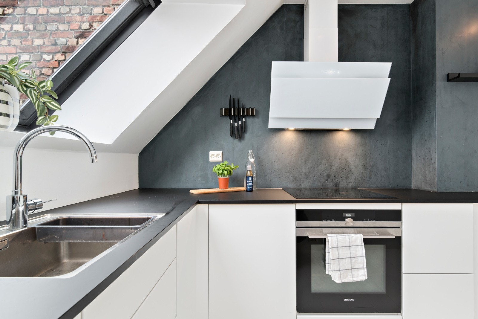 Integrerte hvitevarer vil naturligvis medfølge i handelen. Galleribilde