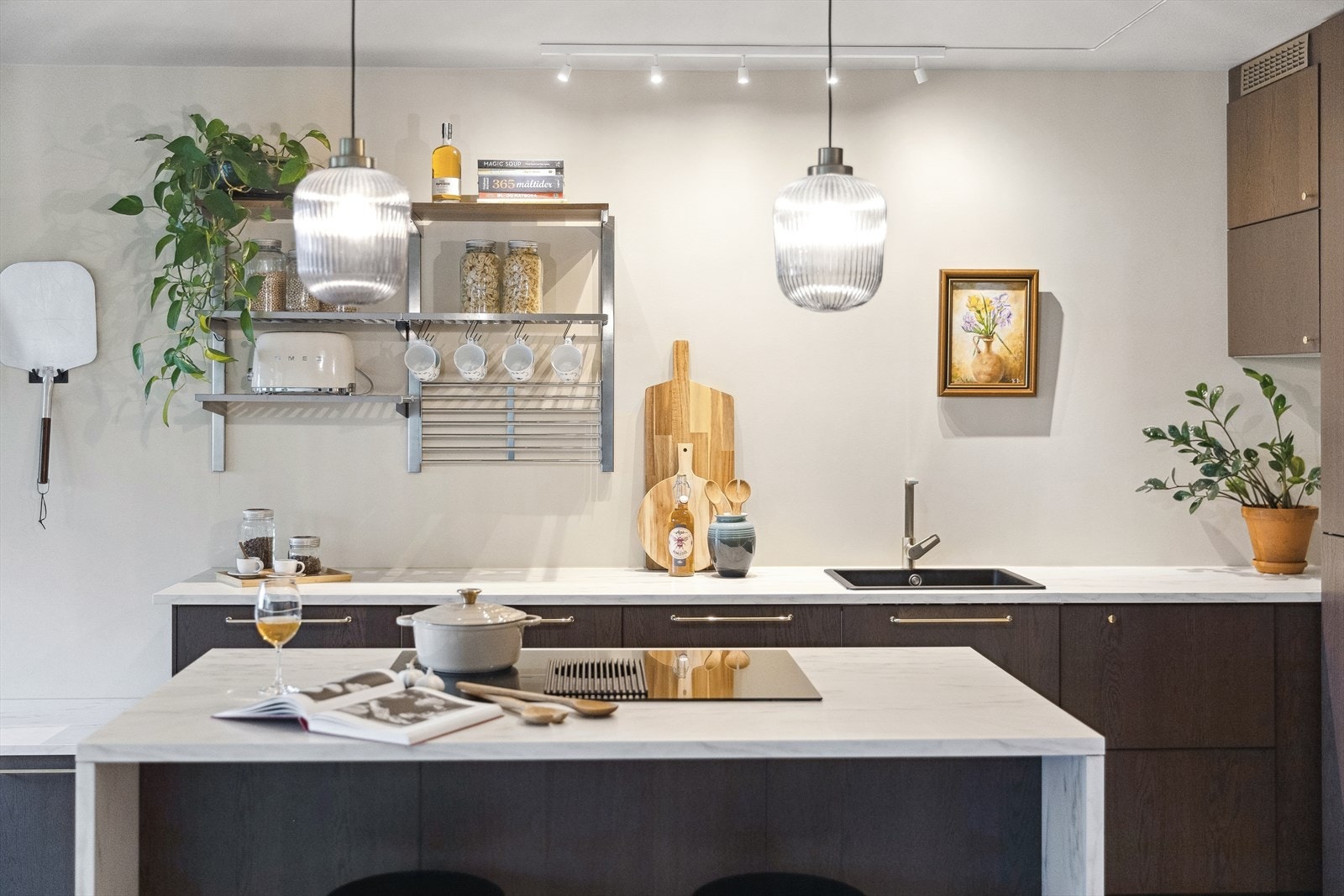 Platetopp med integrert ventilator Galleribilde