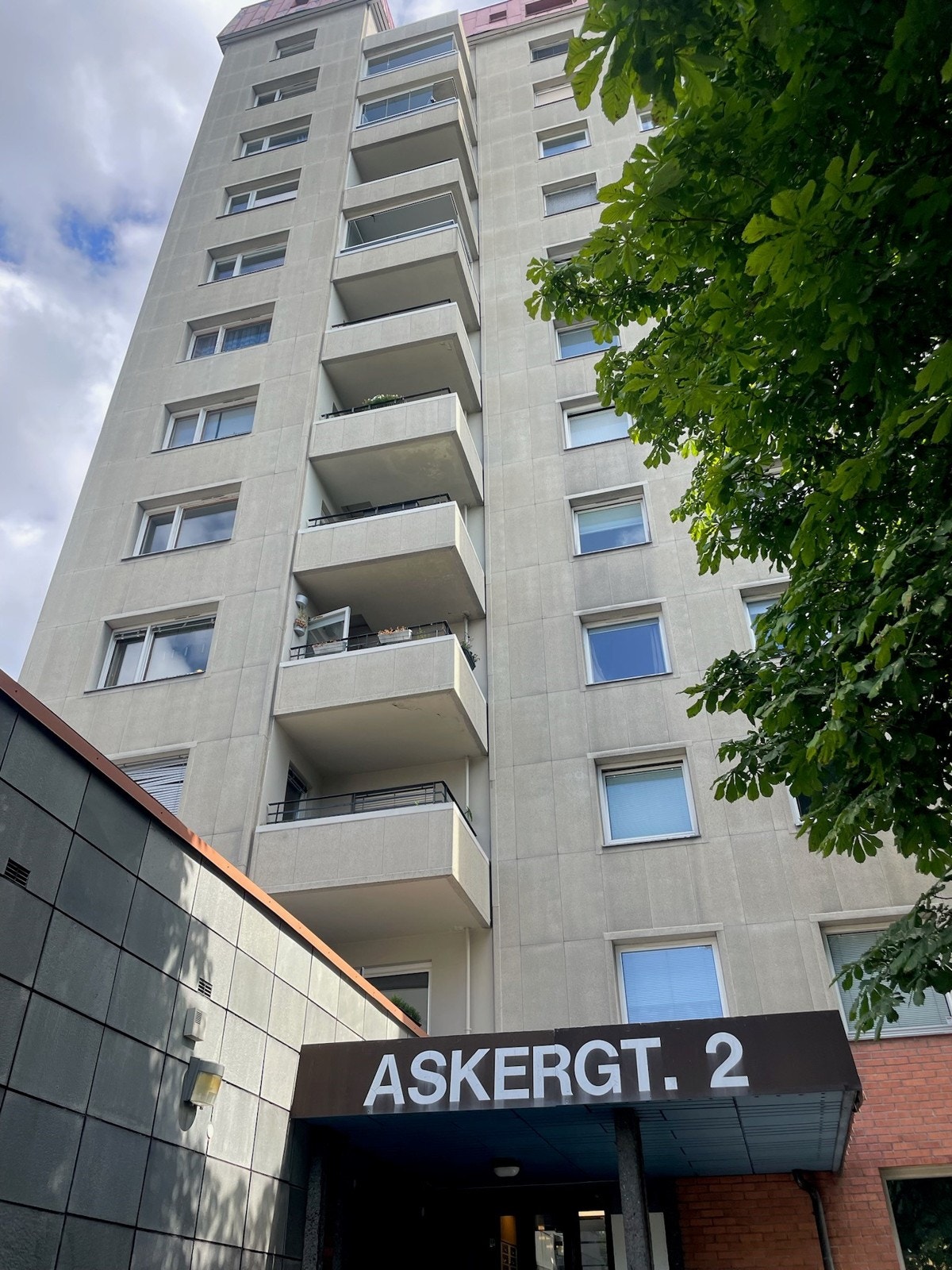 Inngangsparti. Galleribilde