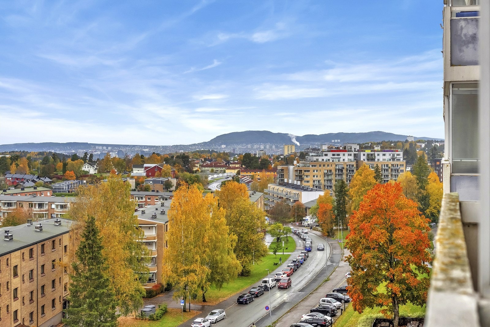 På balkongen er det god plass til sittegruppe, grill og beplantning Galleribilde