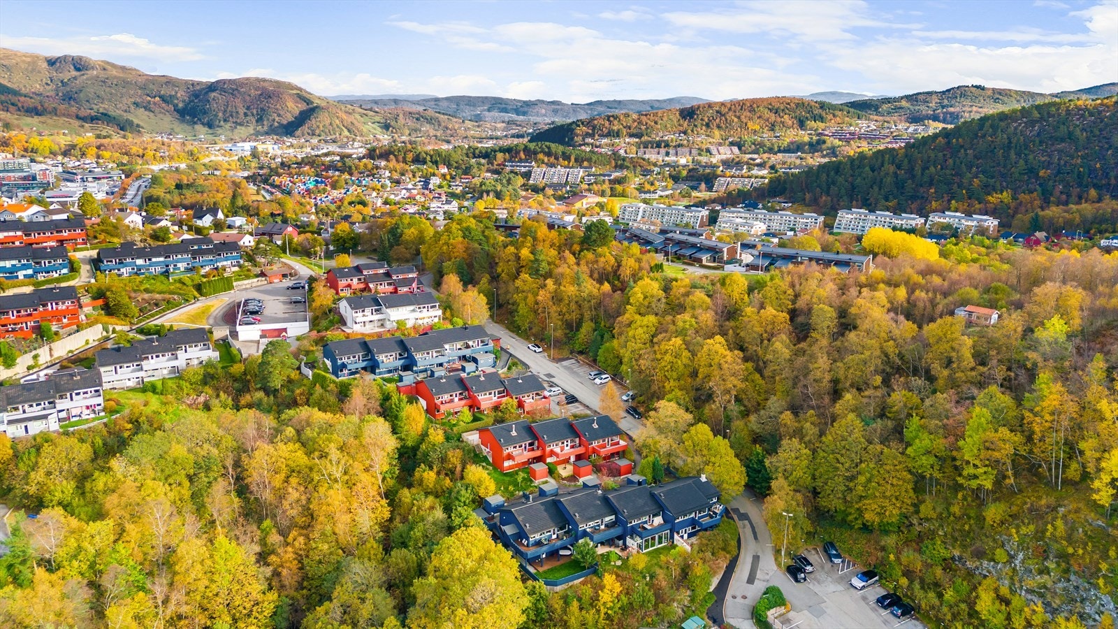 Velkommen til presentasjon av Bruskedalsreset 128, av Morten Haugervåg v/ Eiendomsmegler Vest Galleribilde