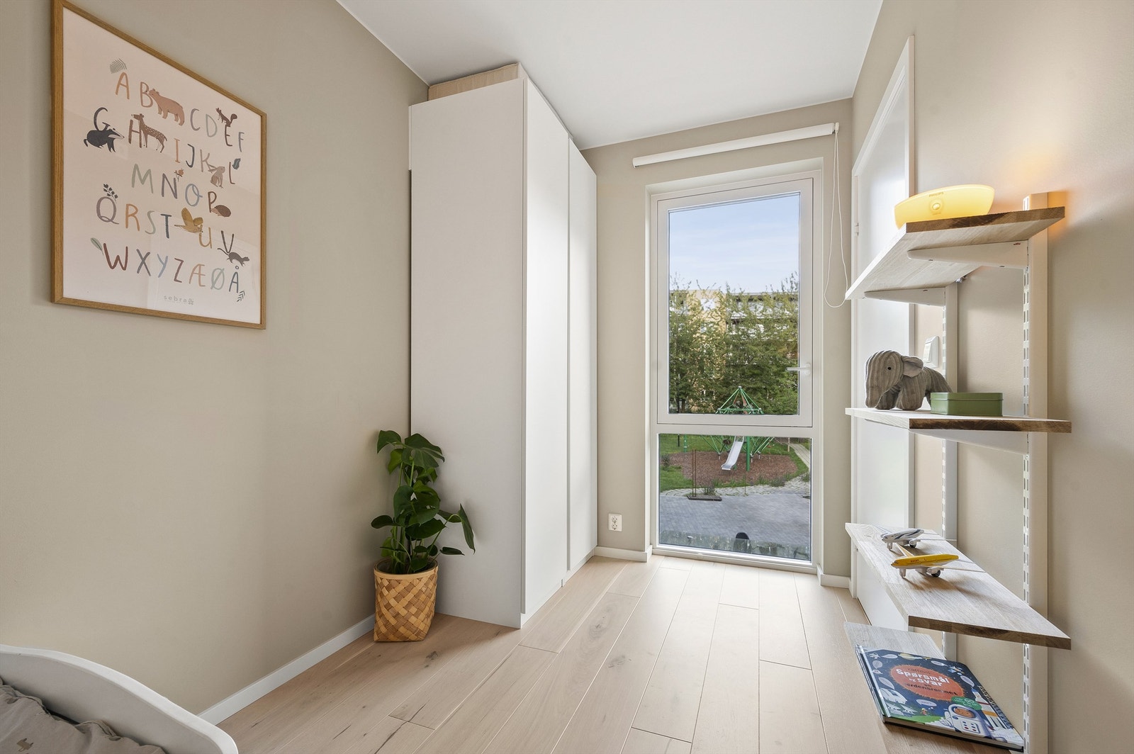 Det tredje soverommet er romslig, og er i dag innredet som barnerom Galleribilde