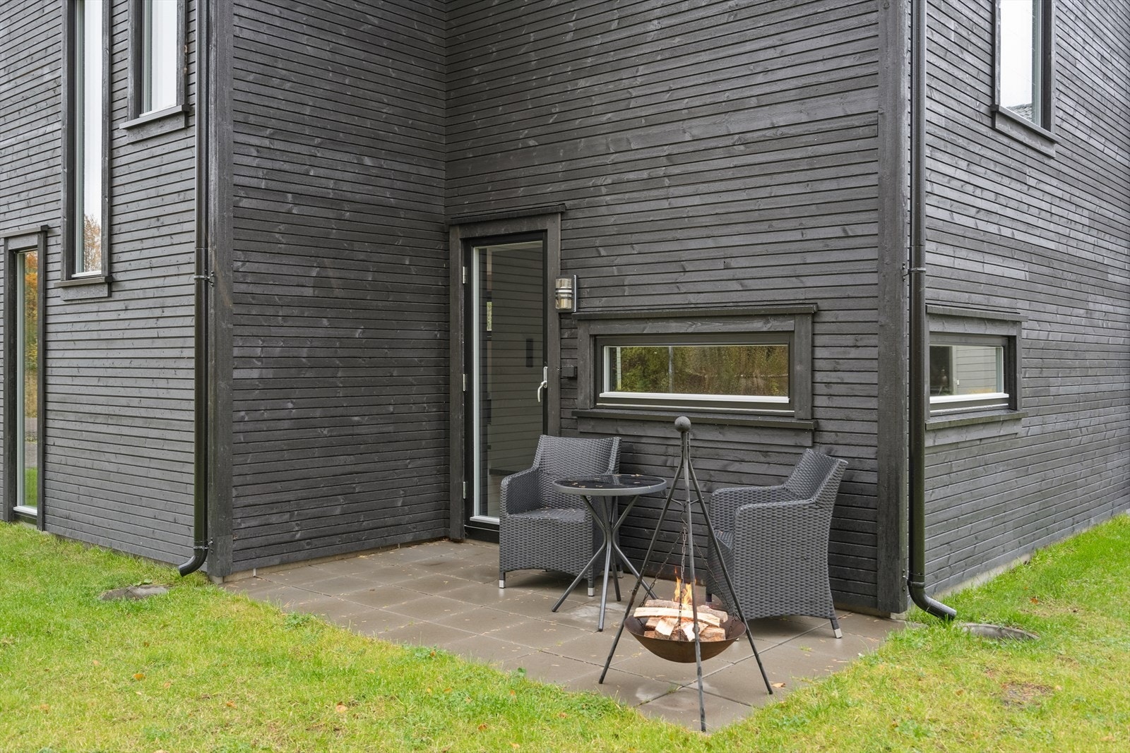 Terrasse med tilkomst fra kjøkken Galleribilde