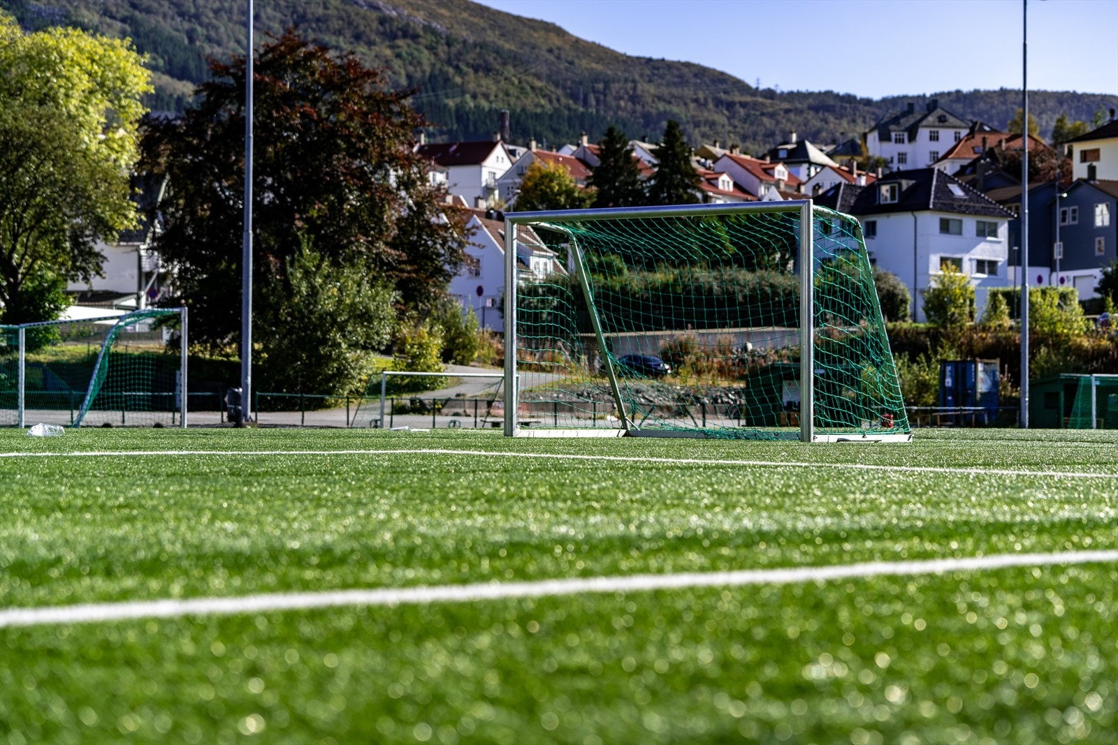 - Like ved leiligheten ligger Krohnsminde idrettsbane, et perfekt tilbud for sport og idrettsentusiaster - Galleribilde