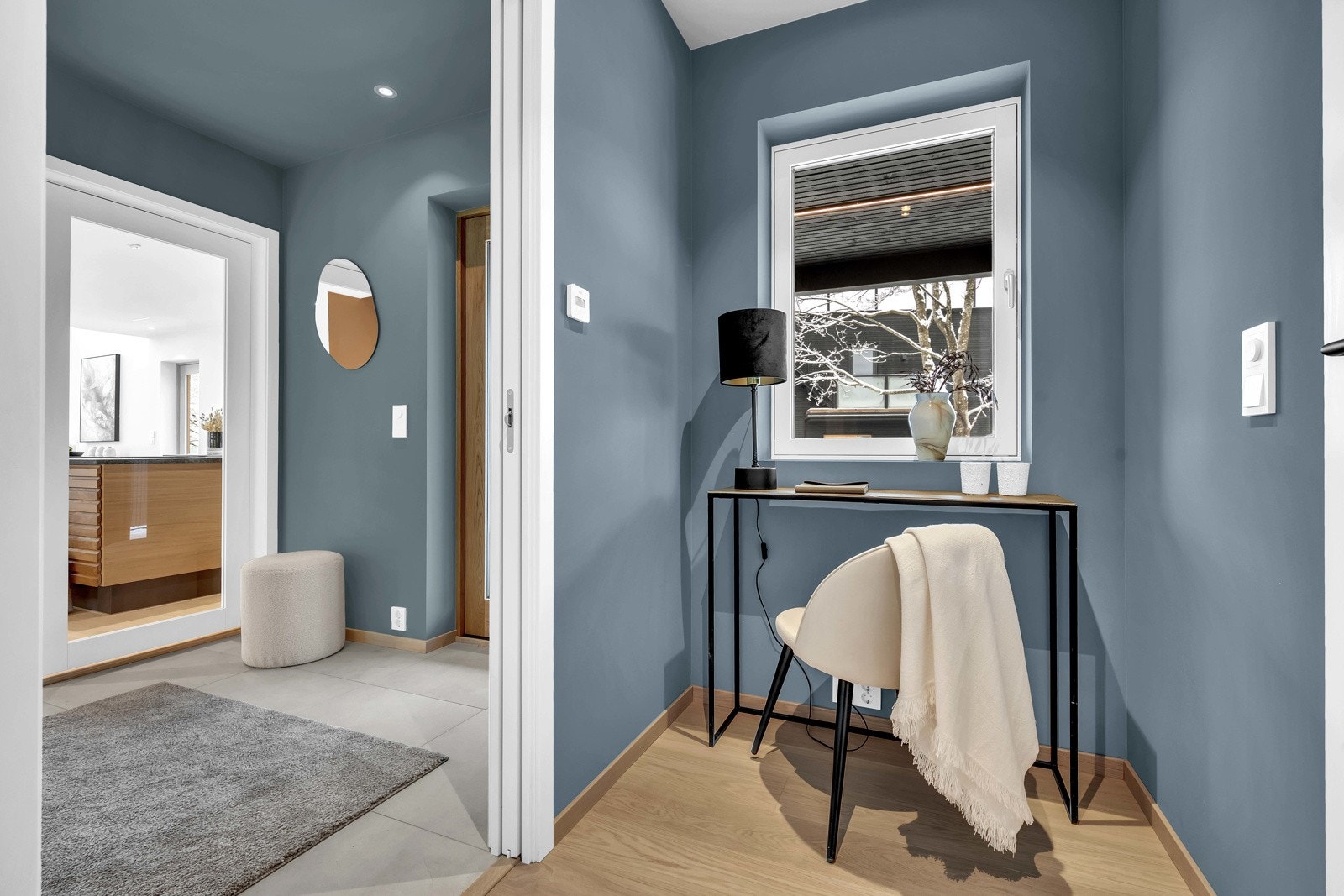 Det er mulighet for et kontorhjørne i tilknytning til soverommet i 1. etg. Galleribilde