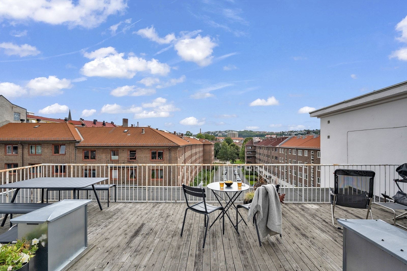 Aksjesalget har en flott takterrasse! Galleribilde