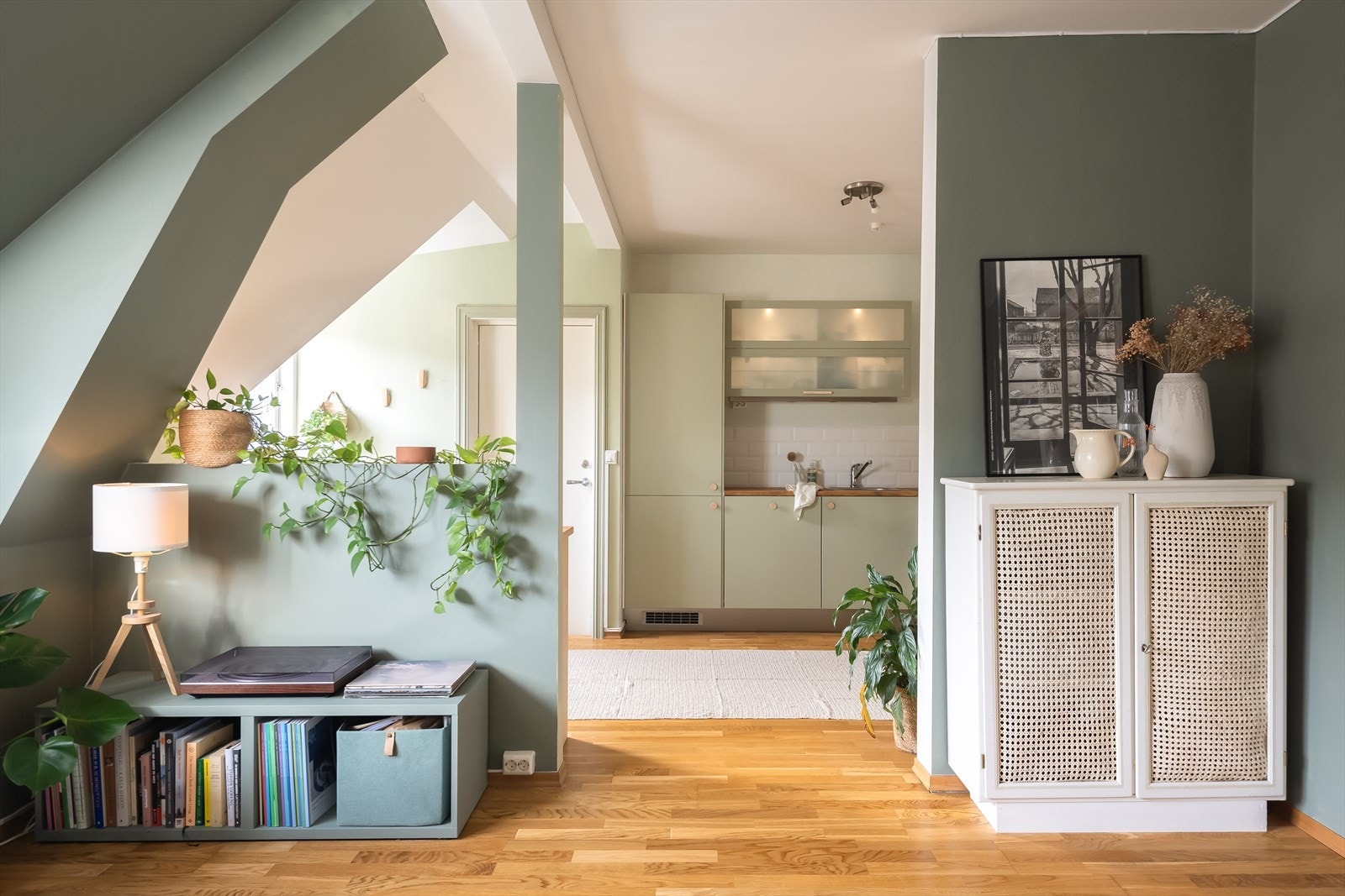 Leiligheten ligger i populære Ila og har gangavstand til 'alt' du trenger i hverdagen som dagligvarehandel, shopping og gode kollektivtilbud. Galleribilde