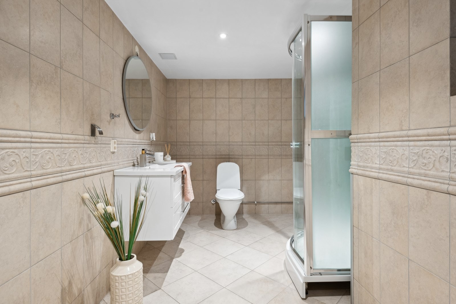 Innbydende helfliset bad Galleribilde