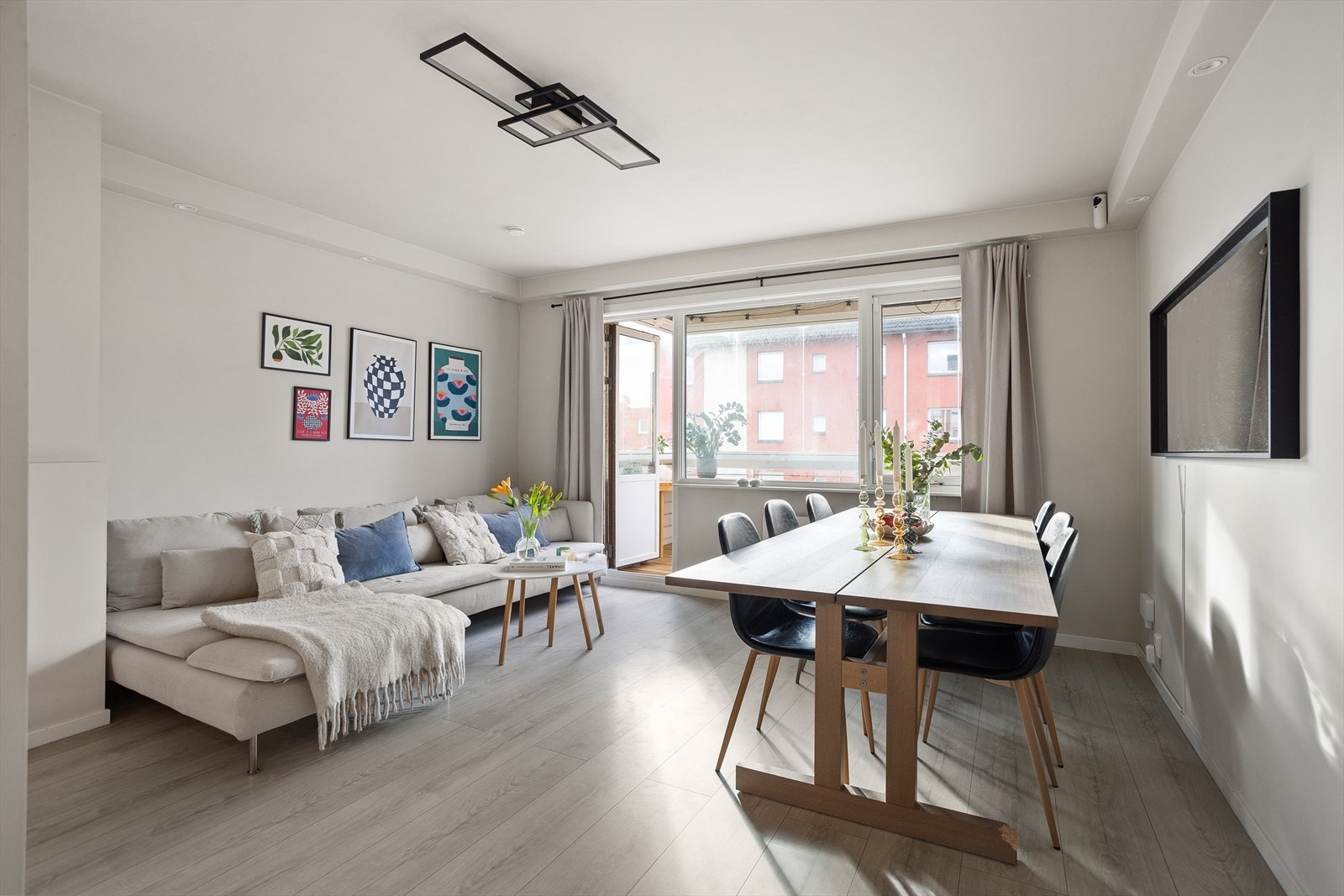 Velkommen til Karl Staaffs vei 80. Galleribilde