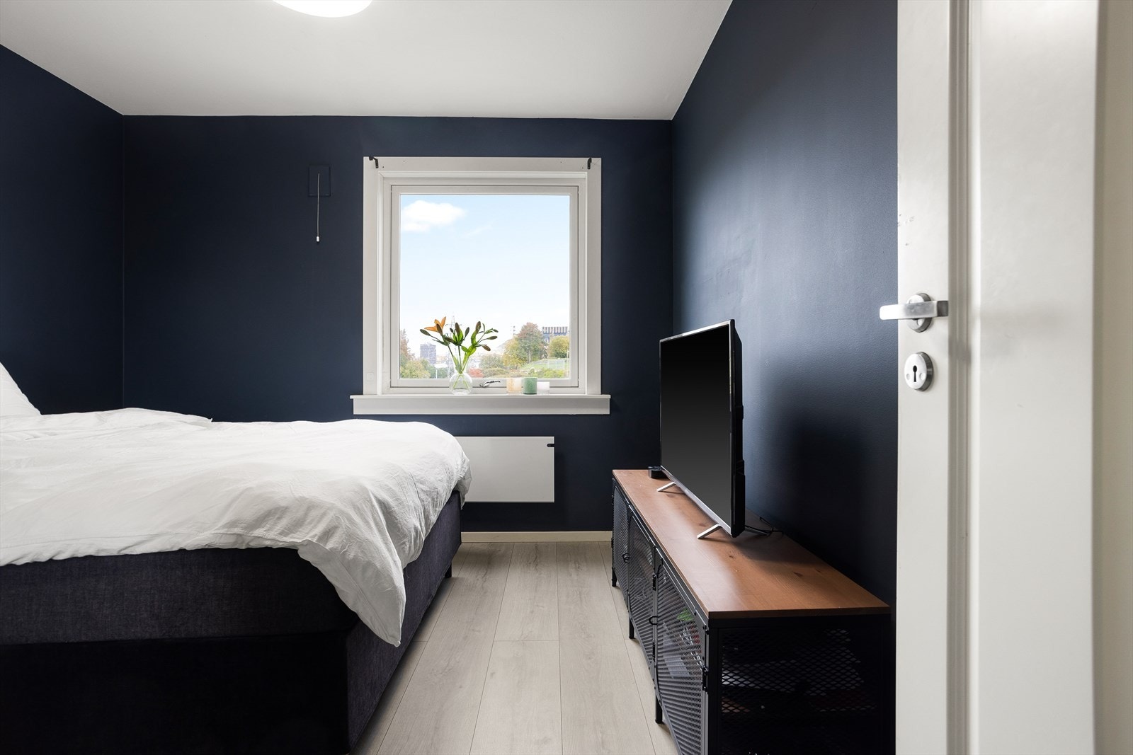 Soverom 3 | Rommene kan fint benyttes som barnerom, gjesterom, kontor eller det man måtte ha behov for. Galleribilde