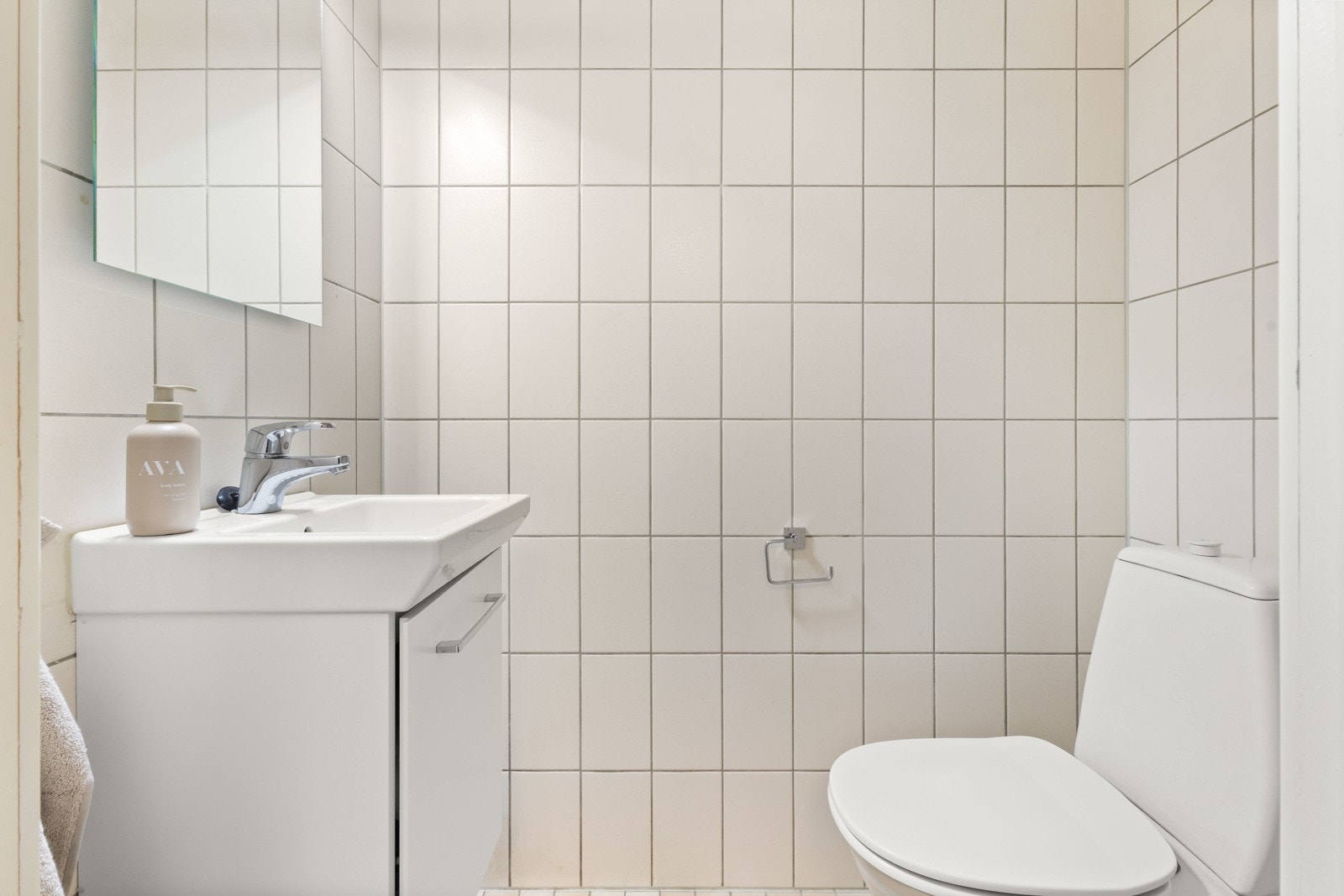 WC-rommet er et godt tilskudd til badet og vaskerommet i 2. etg. Galleribilde