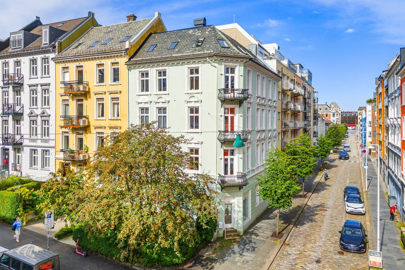 Bygget ble opprinnelig oppført i 1898 og ble siden vesentlig oppgradert i 2019/20. Galleribilde