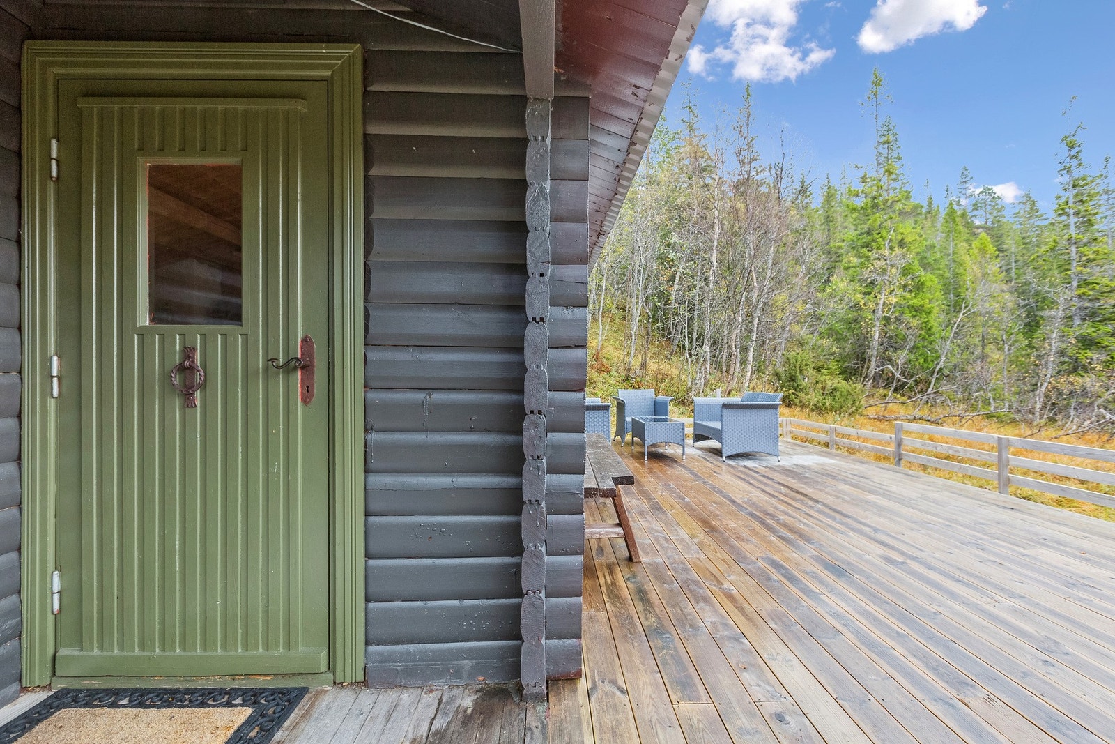 Velkommen inn til hytten. Galleribilde