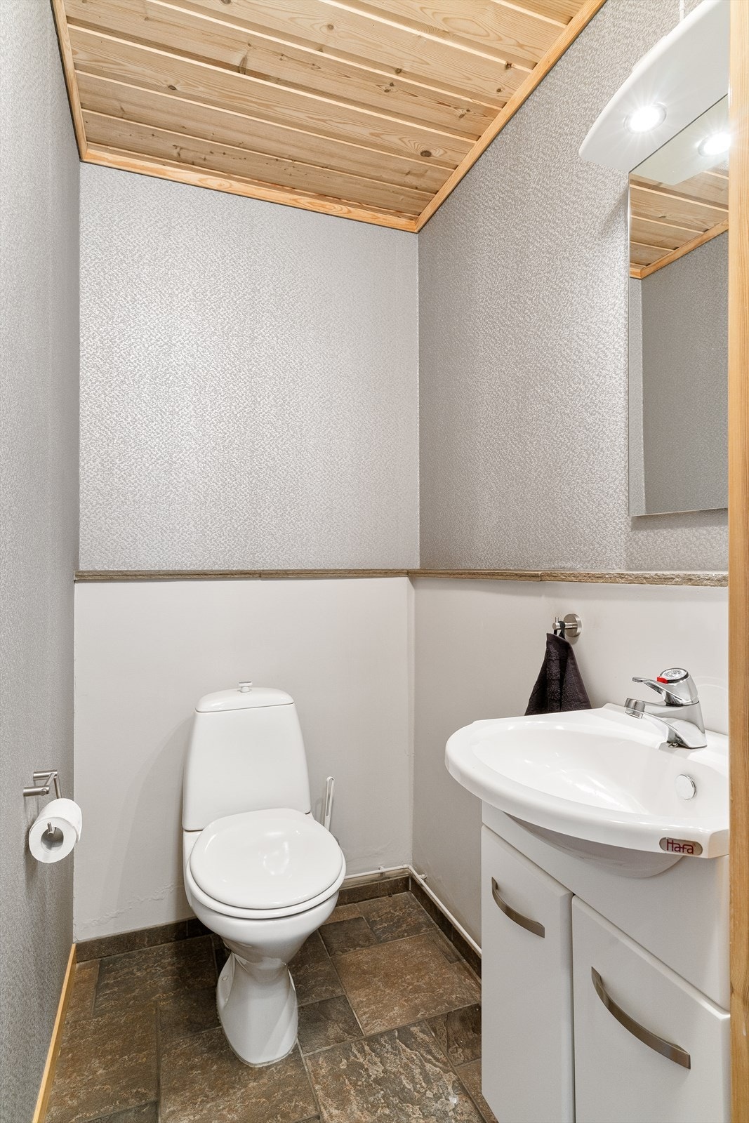 Toalettrom. Galleribilde