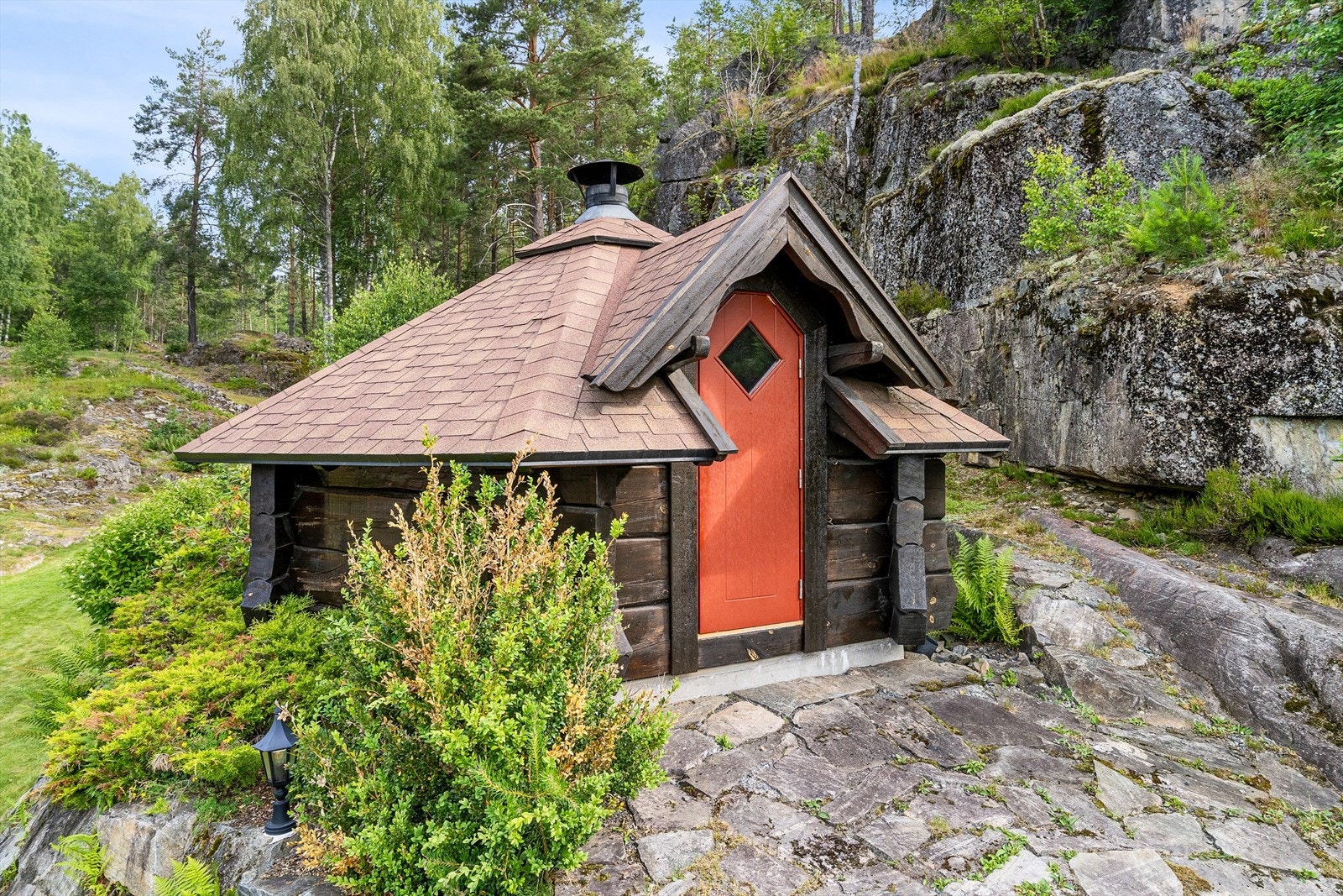 Grillhytten ligger fint til. Galleribilde