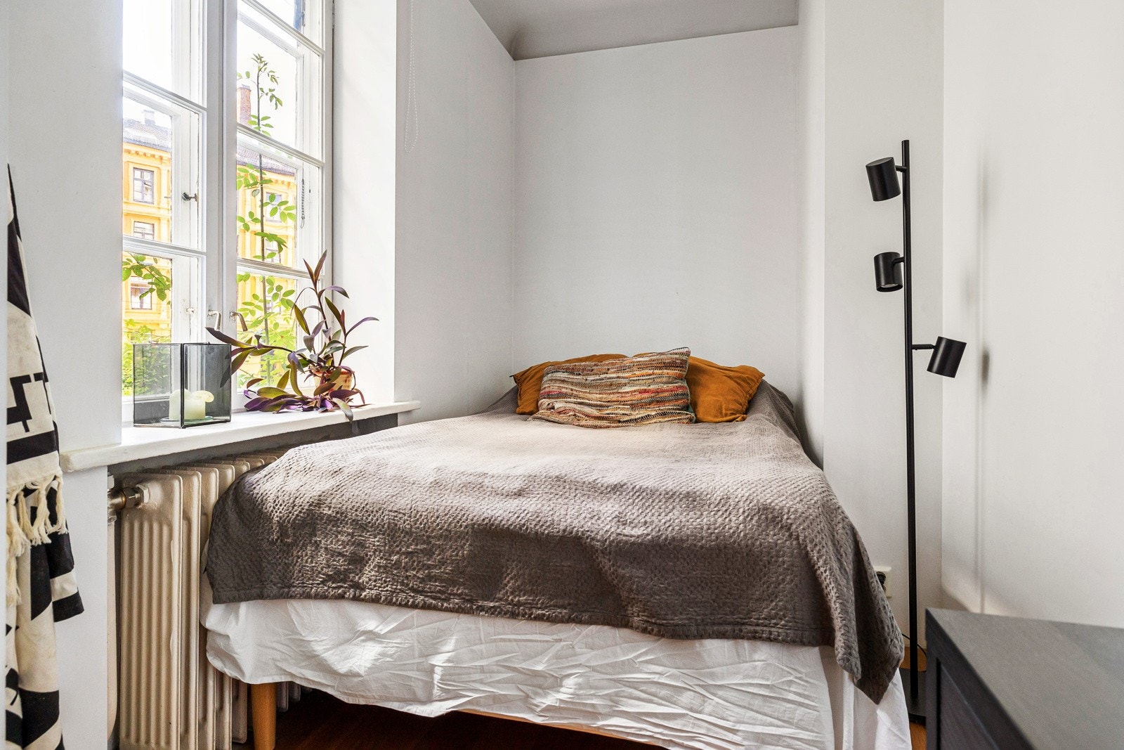 Dette rommet passer perfekt som barnerom, gjesterom eller kontor. Galleribilde