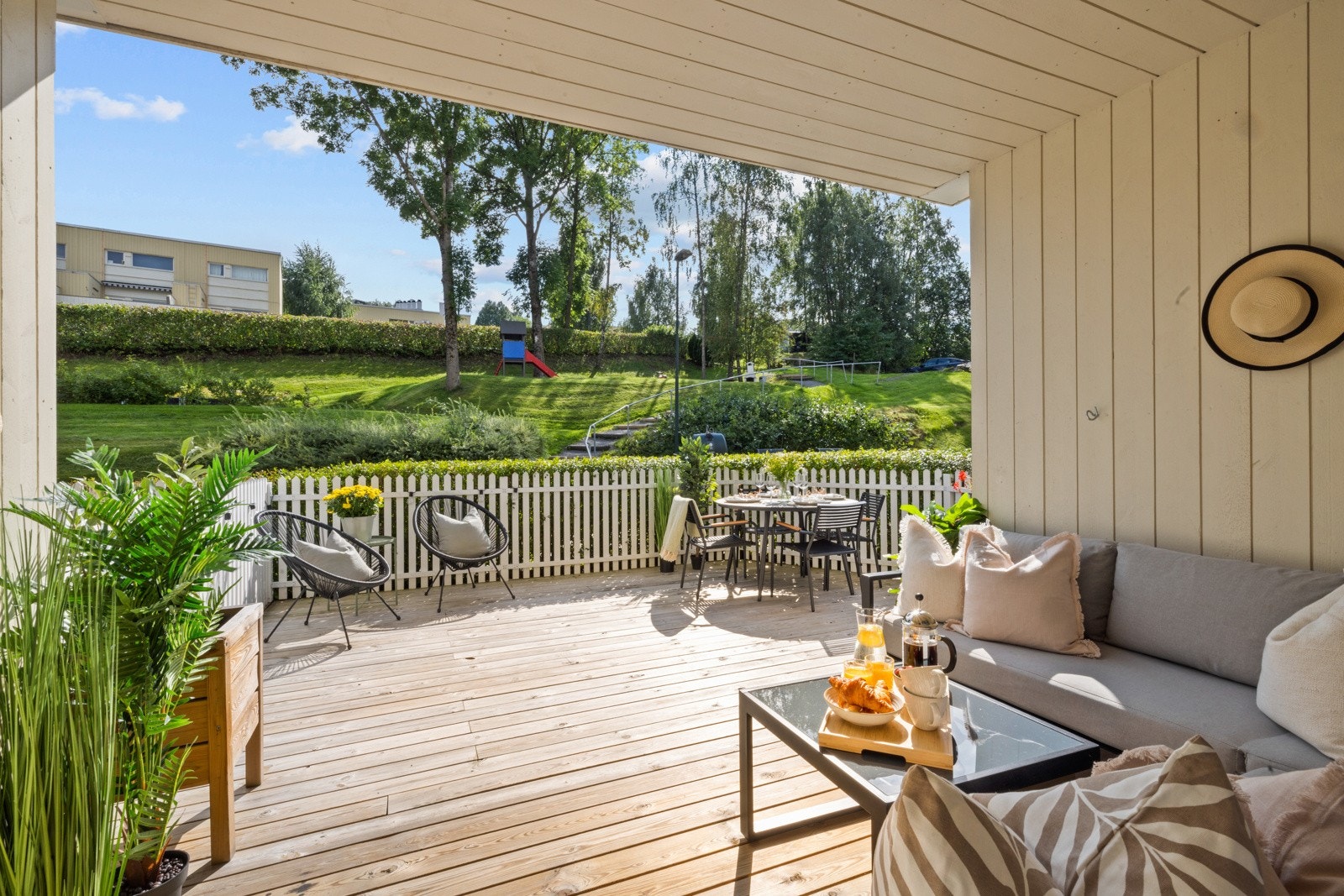 PrivatMegleren Infinita ved Jacob Lothe Carvallo har gleden av å presentere Haugerudhagan 80! Galleribilde