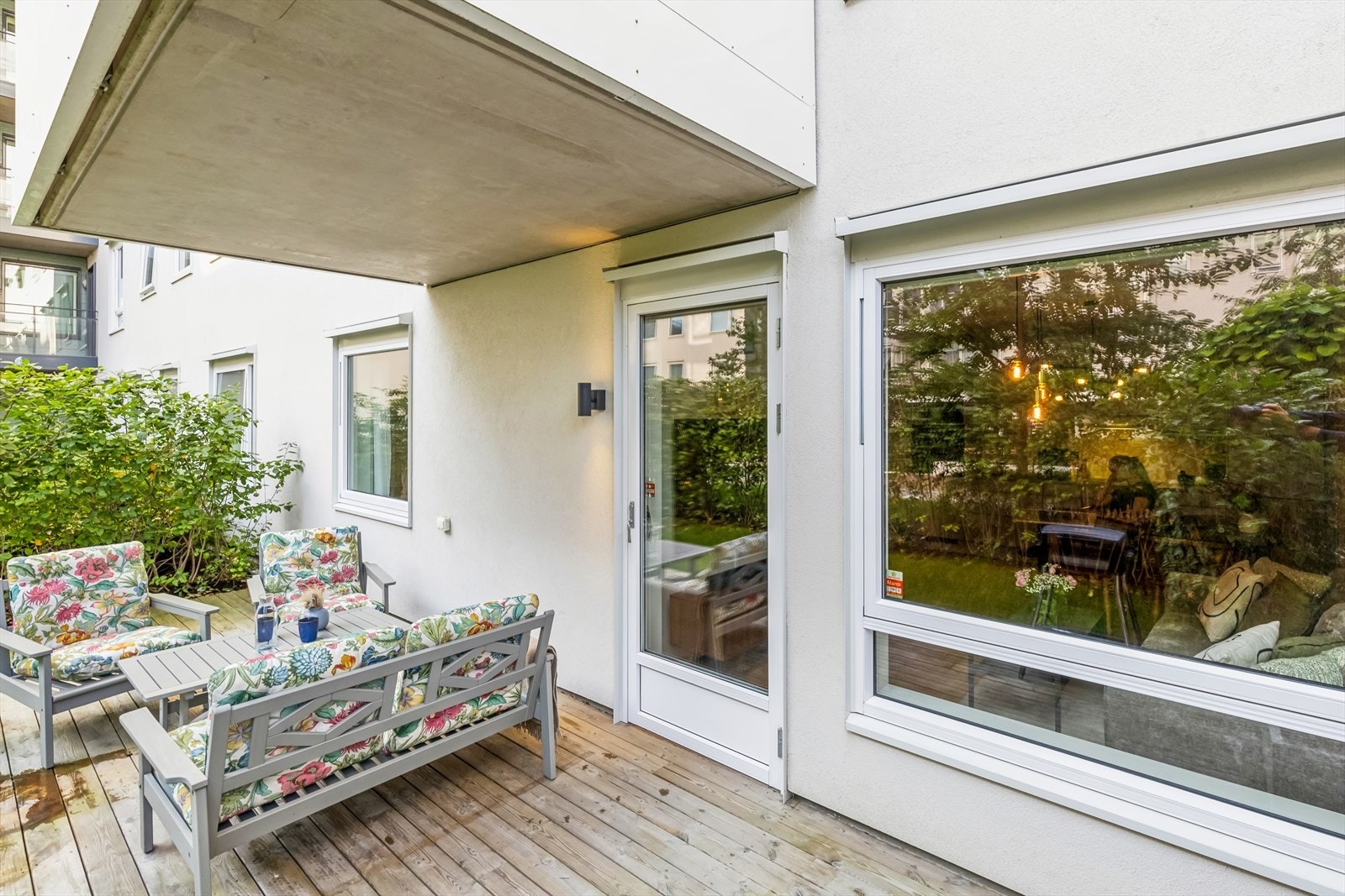 Her kan du nyte hyggelige sommerkvelder i godt selskap. Galleribilde