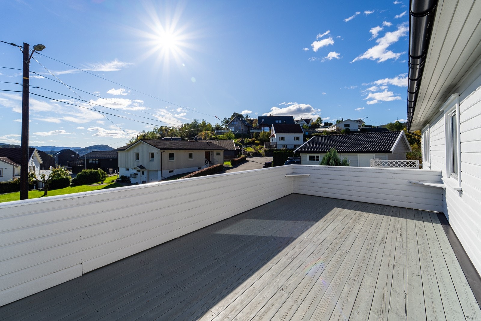 Veranda med gode solforhold. Galleribilde