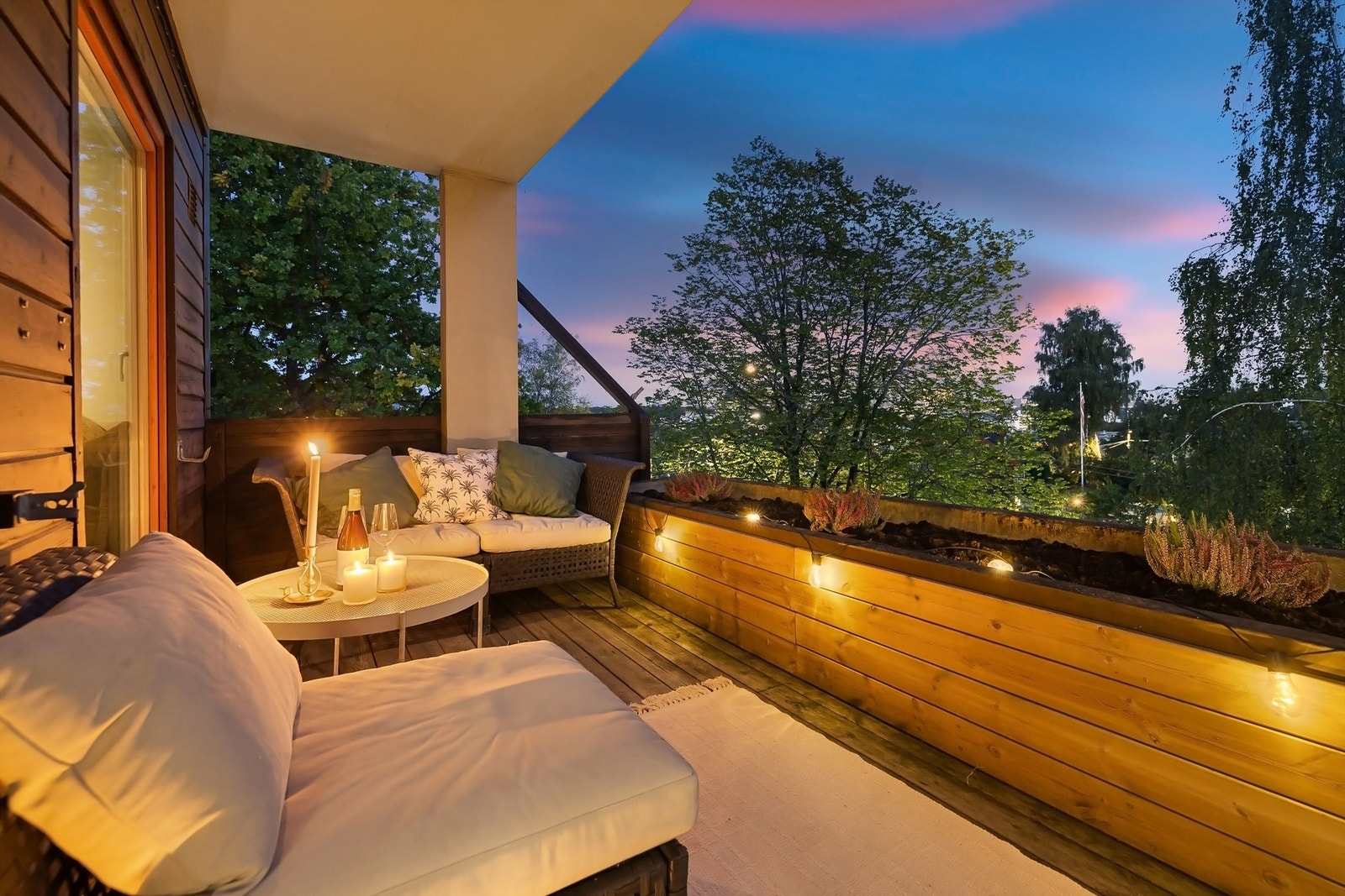 Her sitter du privat og usjenert i et av byens beste områder. Galleribilde