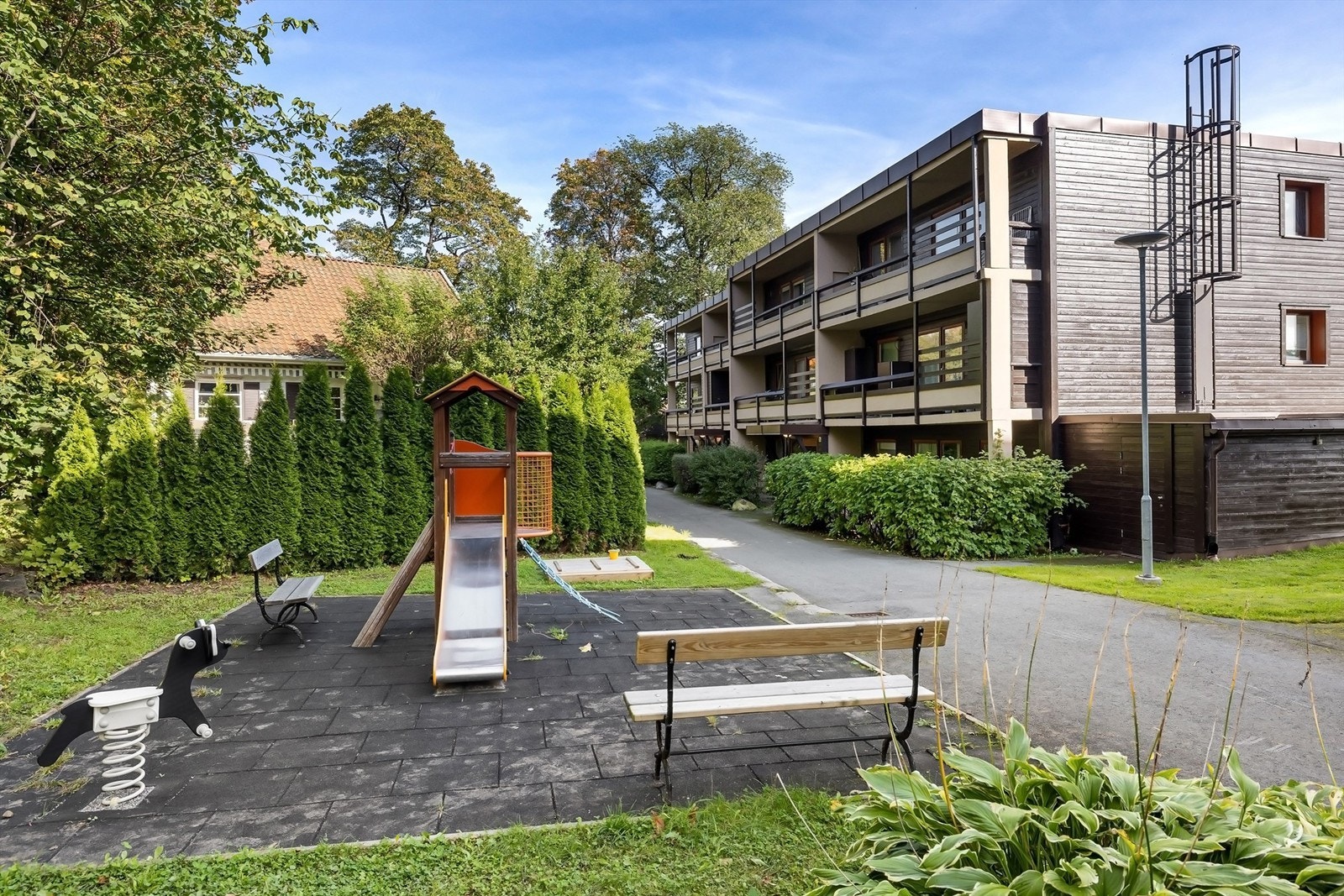 Det er også en lekeplass for de minste. Galleribilde