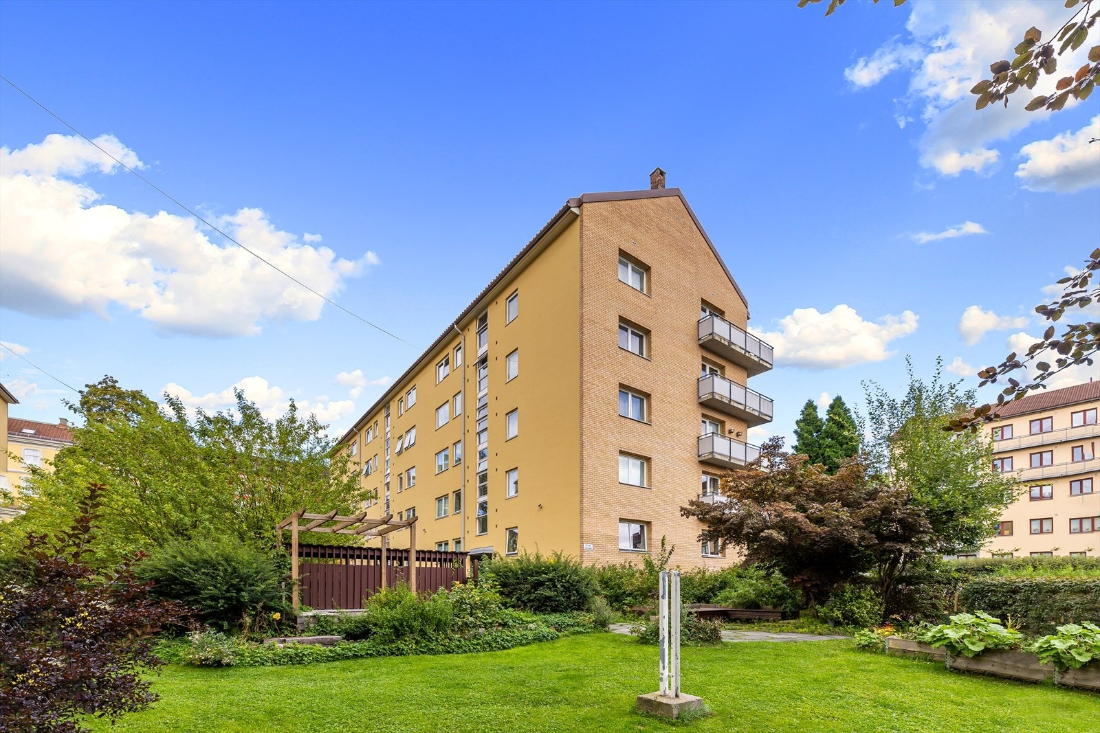 Attraktiv beliggenhet i rolig område, nær offentlig transport og fasiliteter. Galleribilde