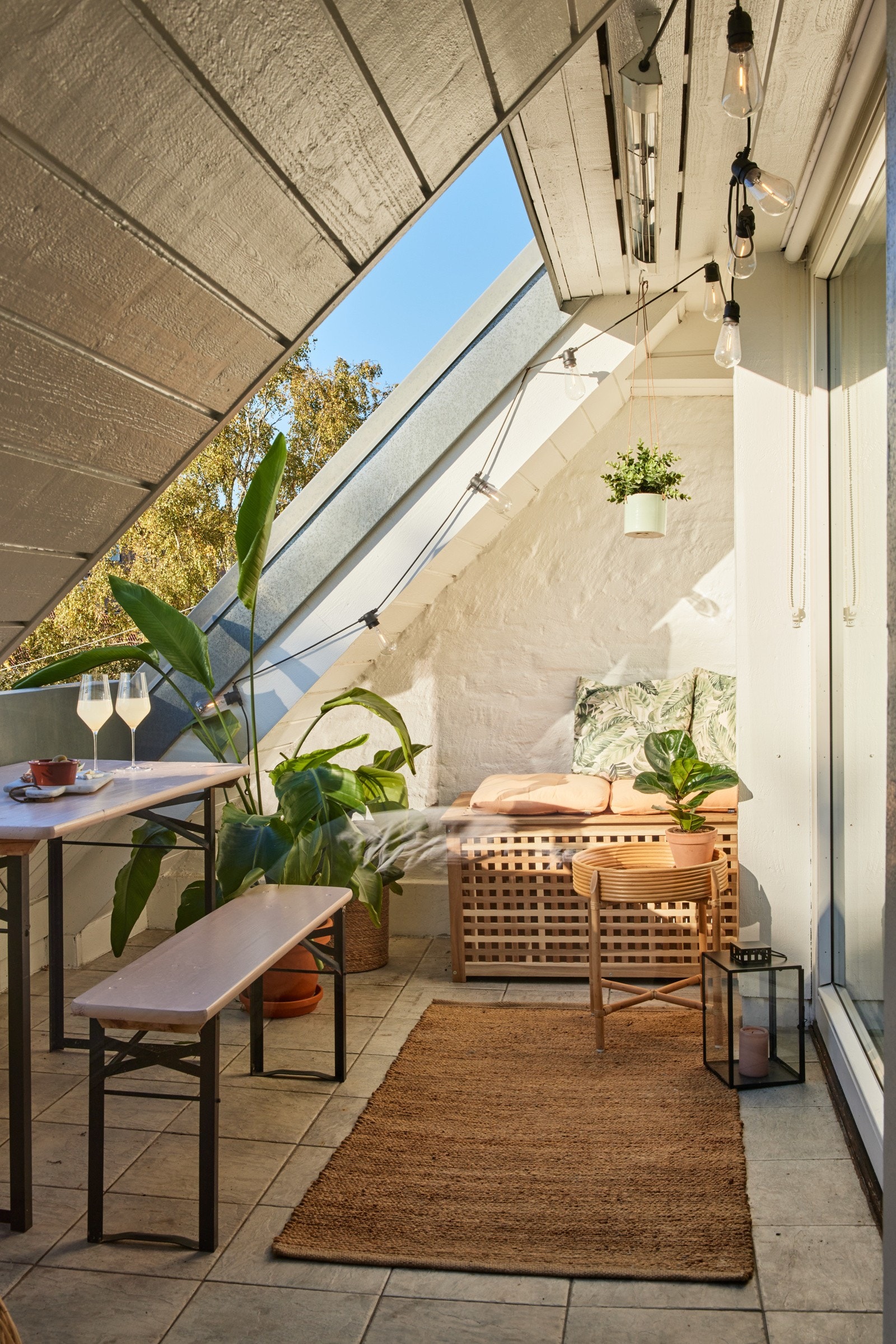 Her har du en flott privat takterrasse med gulvareal på ca. 8m². Terrassen har flislagt gulv med varmekabel og avrenning til sluk. Galleribilde