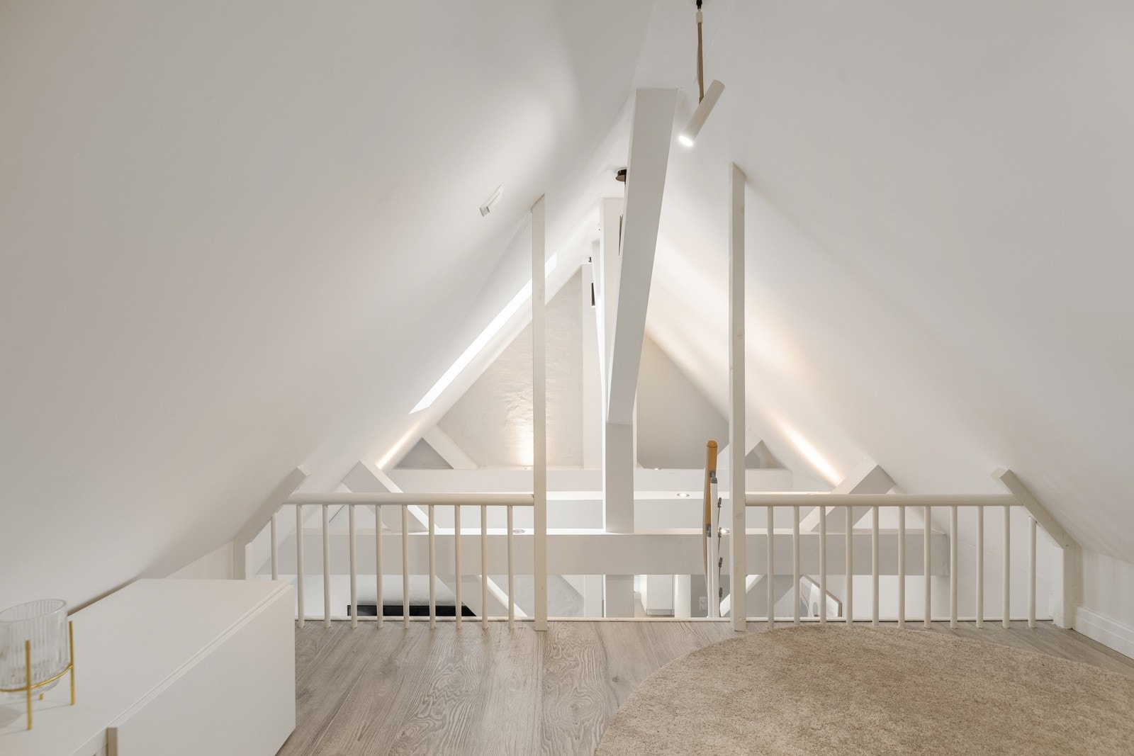 God plass til møblering og utnyttelse etter ønske Galleribilde