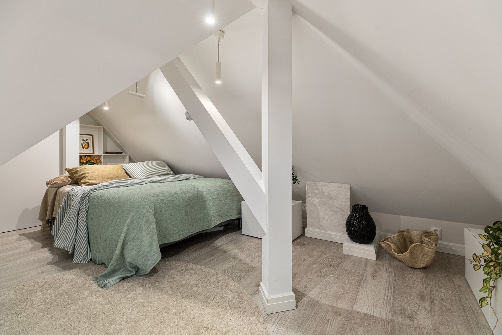 Romslig hems med gulvareal på hele 20 m² Galleribilde