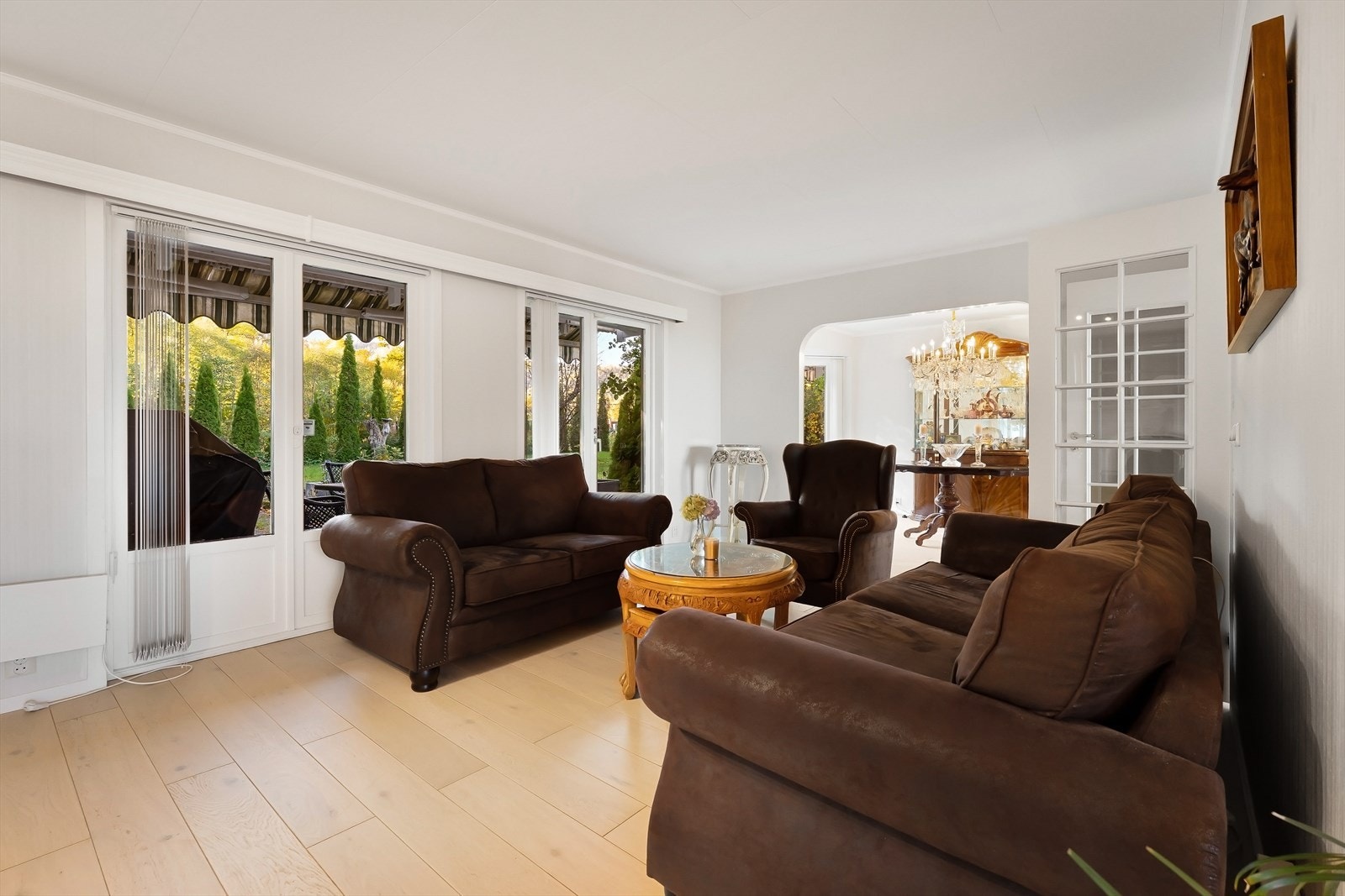 Utgang til hagen fra stuen Galleribilde