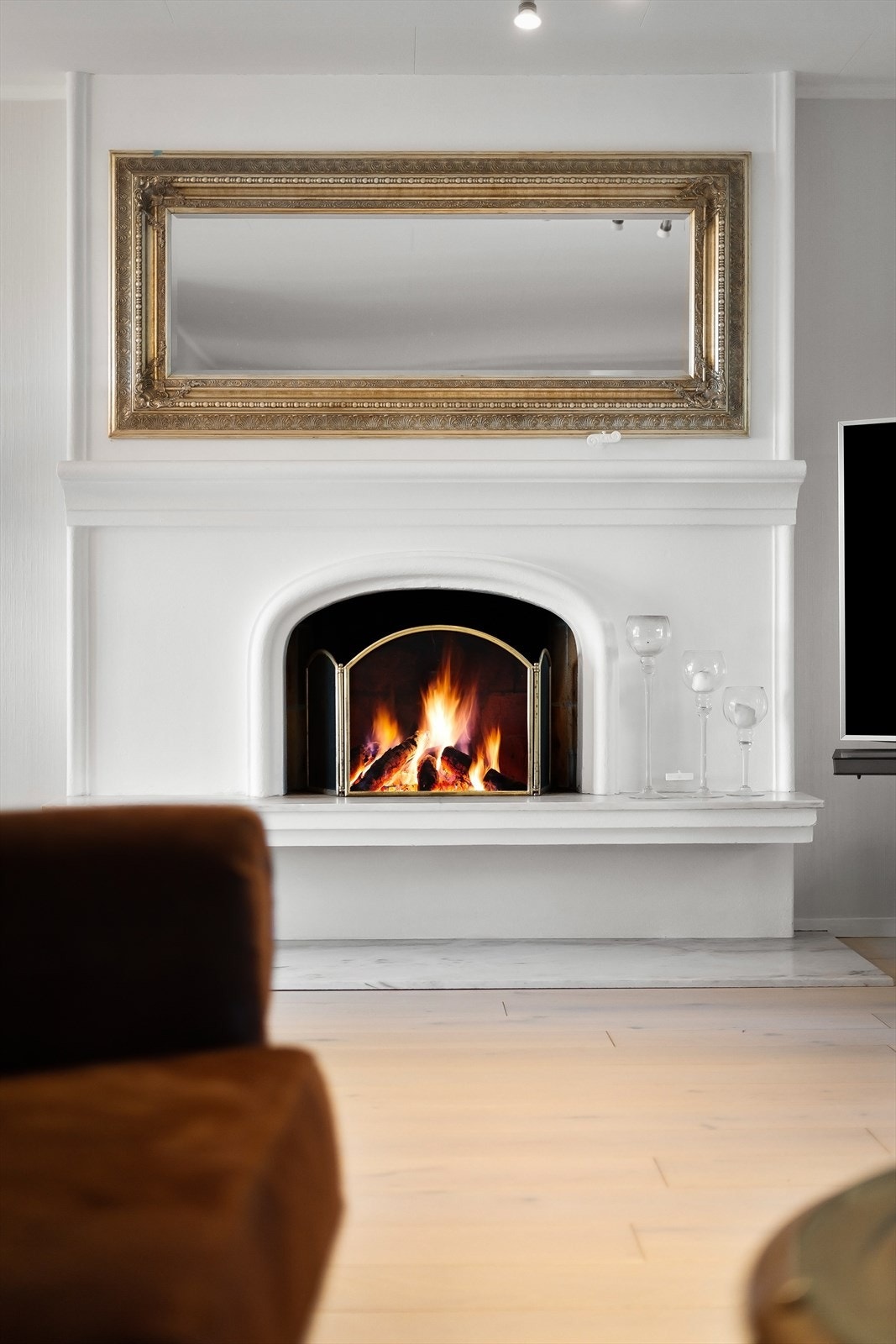 Peis i stuen Galleribilde