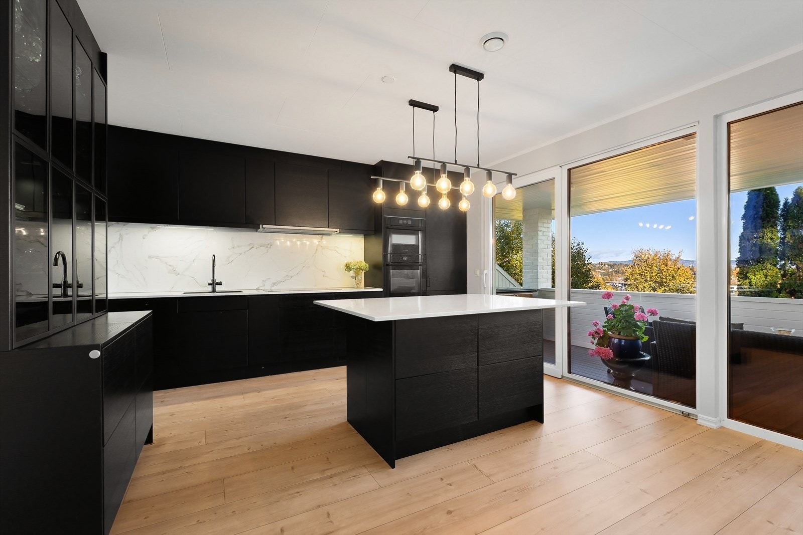 Lekkert kjøkken Galleribilde