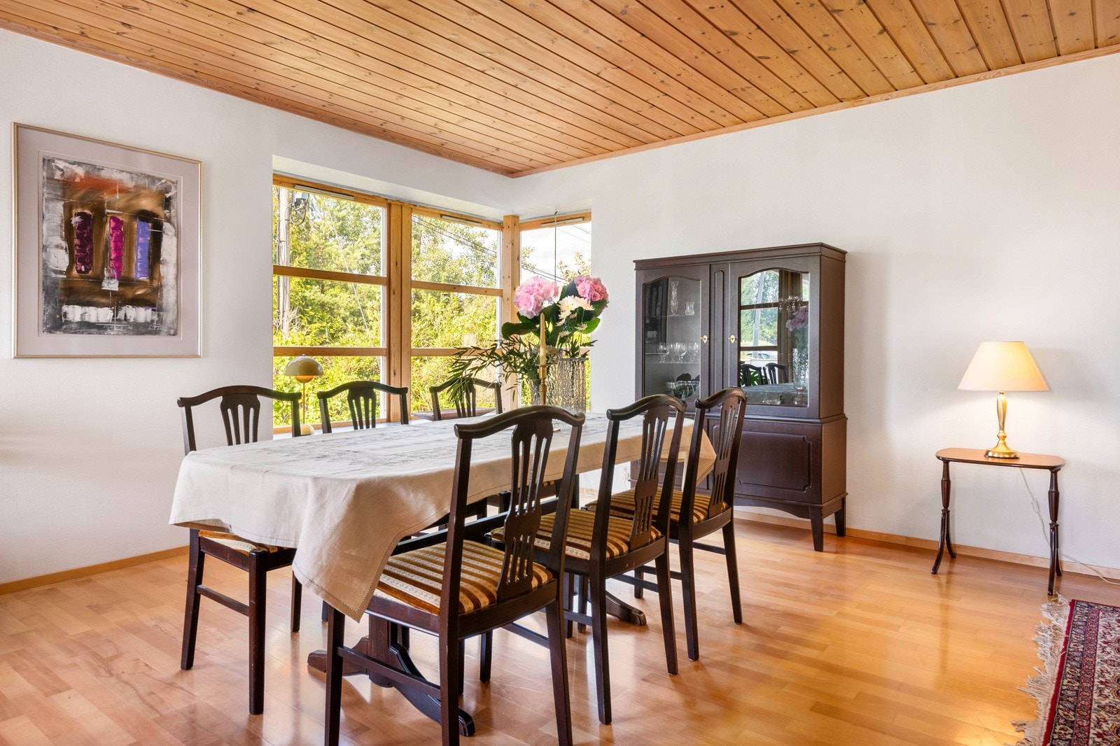 Stuens størrelse åpner opp for flere innredningsalternativer. Galleribilde
