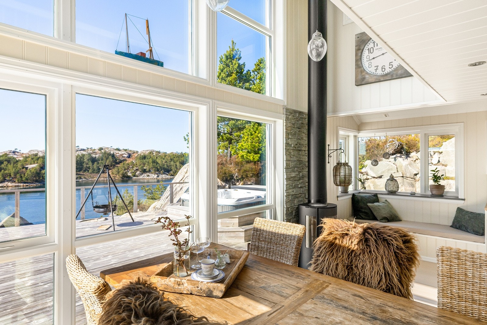 Åpen løsning og peisovn Galleribilde