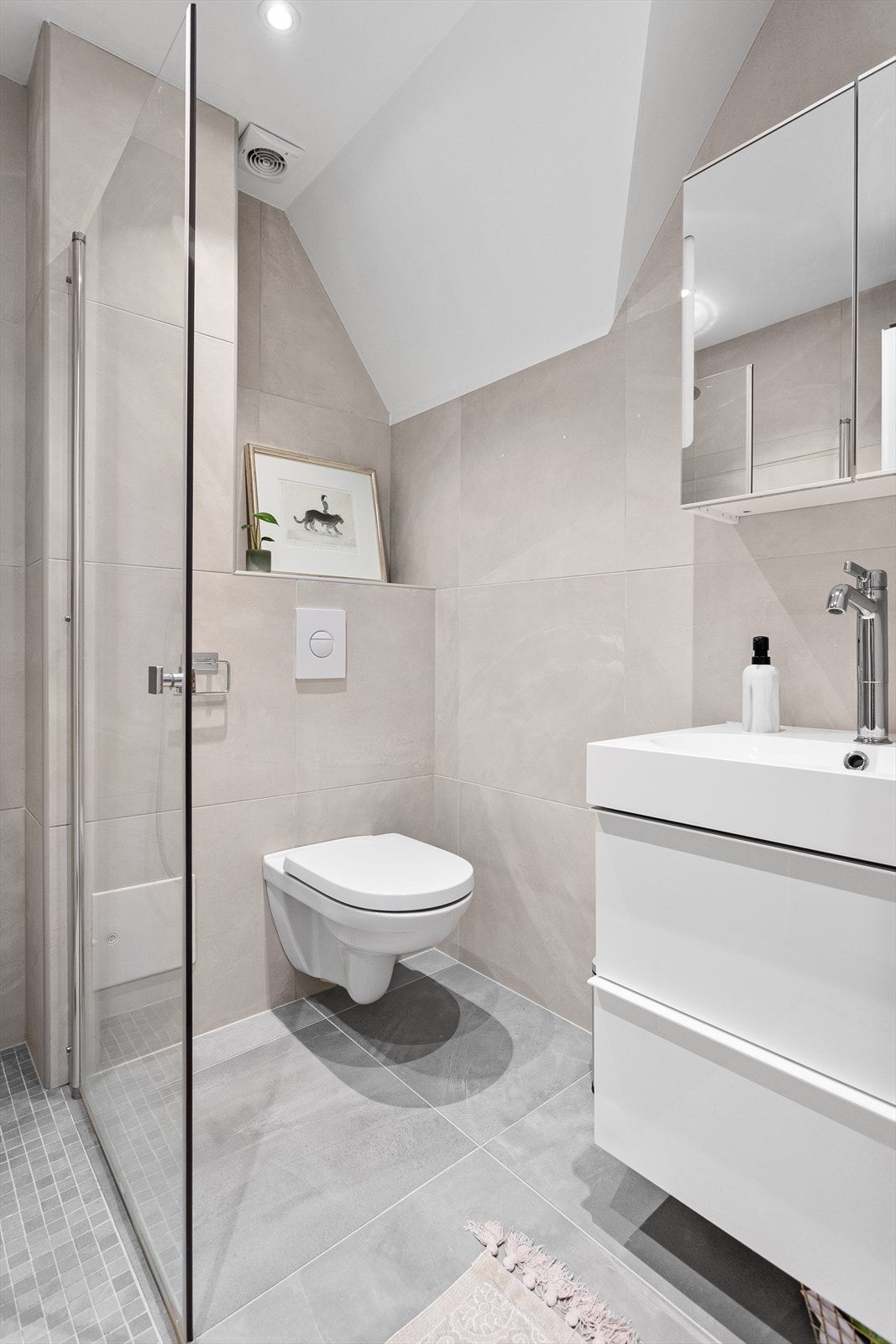 Badet har en delikat og flott utførelse, og var nytt i 2018 med dokumentert utførelse. Galleribilde