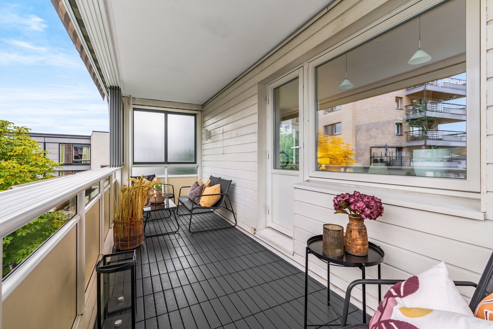 Her kan fine sommerkvelder nytes. Galleribilde