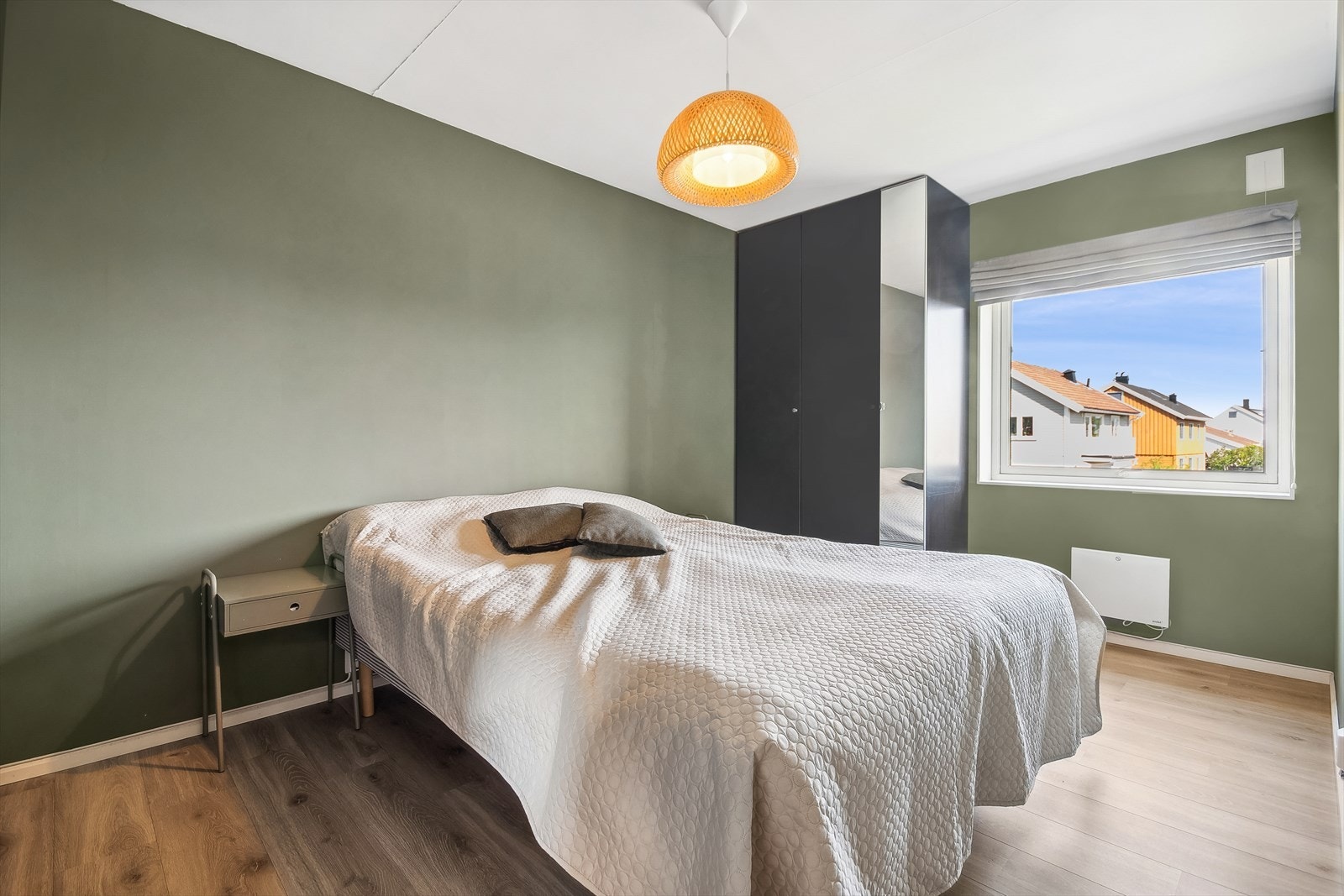 Leiligheten har et godt soverom. Galleribilde