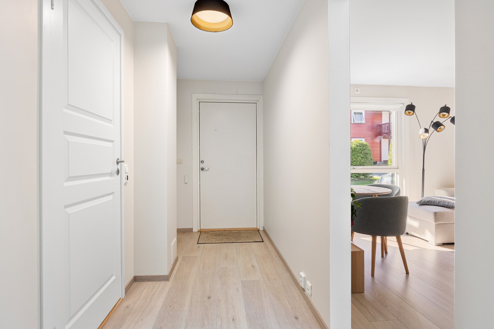 Dette er en romslig 2 roms leilighet med god gjennomgående planløsning Galleribilde