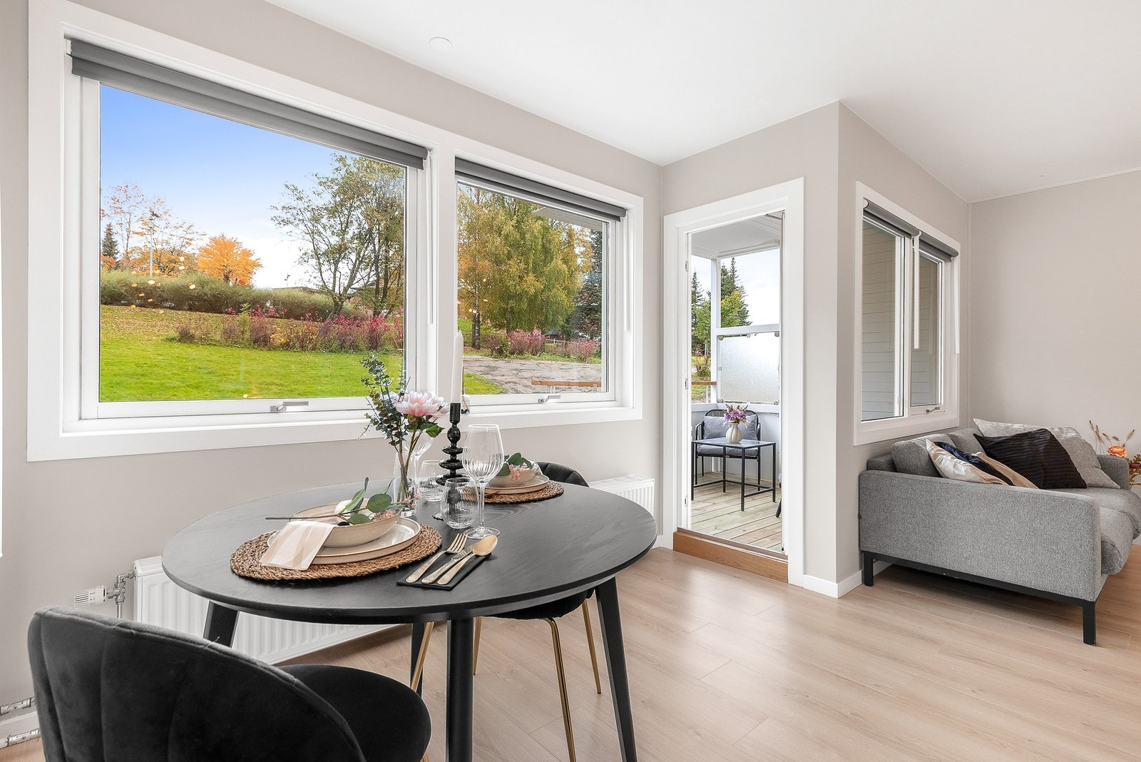 Leiligheten ble renovert i september 2024 og fremstår meget moderne og strøken Galleribilde