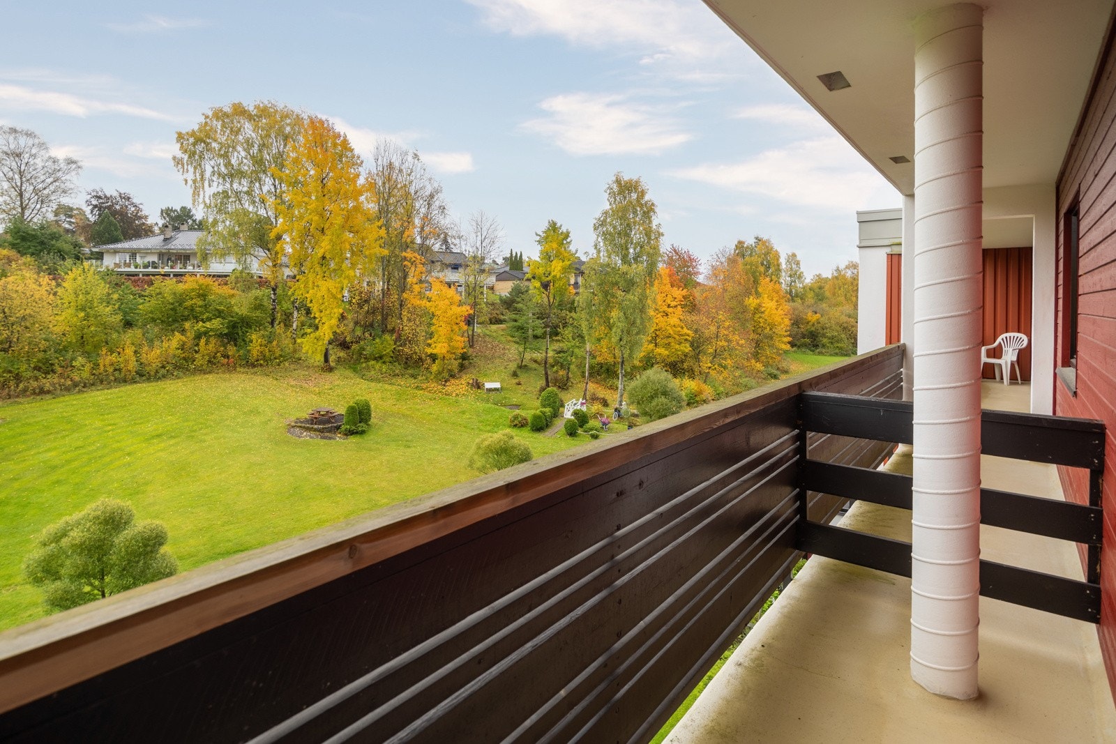 Utgang fra hovedsoverom til veranda på ca. 4 kvm. Galleribilde