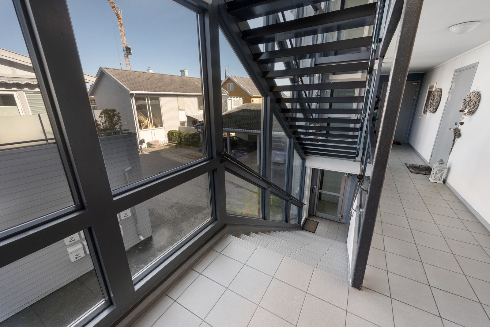 Trapperom fra inngangsparti til 1.etg. her er deg også adkomst med heis Galleribilde