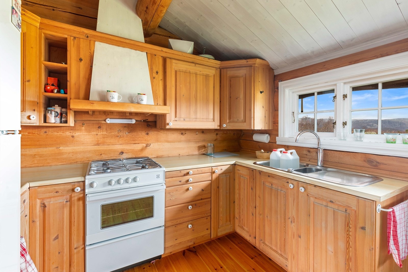 Innredning i heltre. Galleribilde