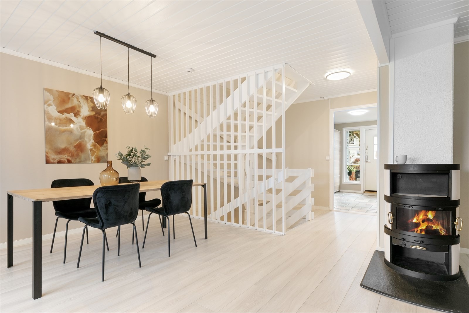 Peisen gjør det ekstra lunt og hyggelig på kalde dager Galleribilde